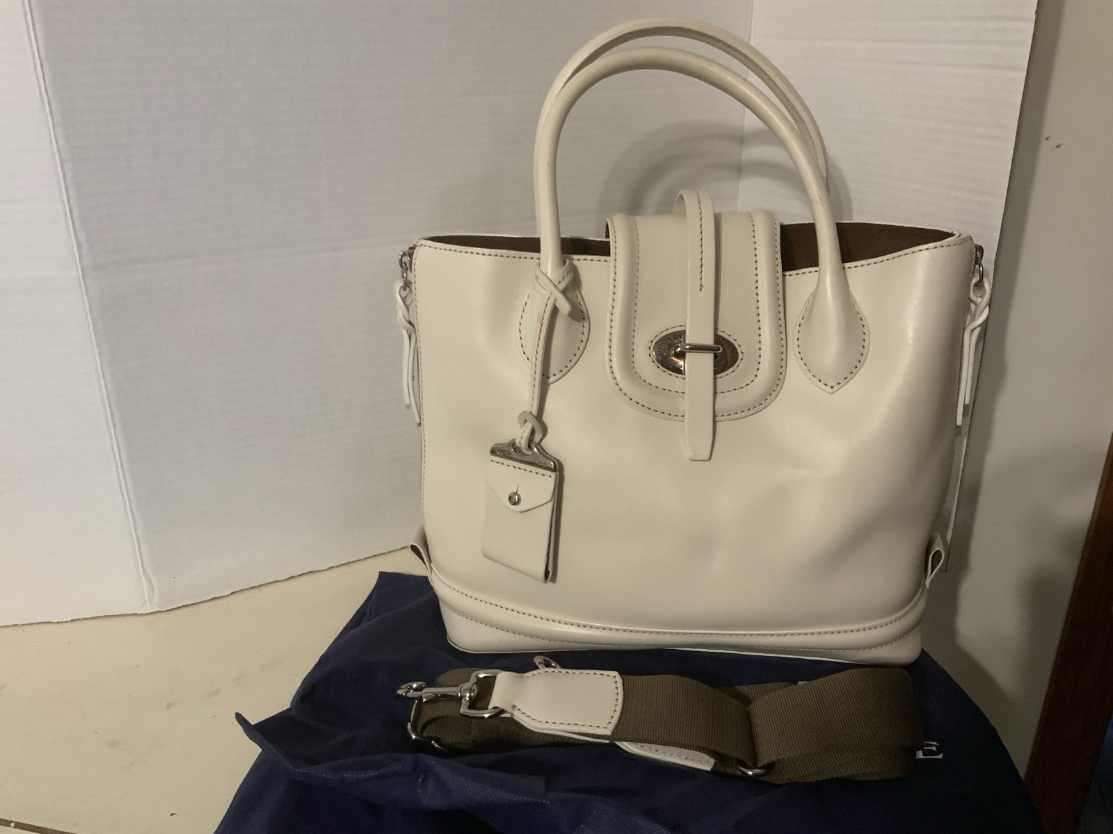 Dooney & Bourke Florentine Toscana Side Zip Satchel in BONE w/Strap & Dust Bag