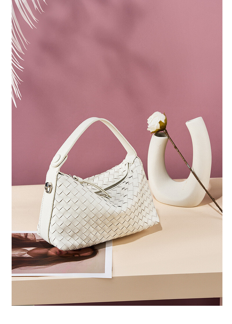 Genuine Leather Chain Shoulder Bag Women’s Handbag Woven Bag Sheepskin Purse