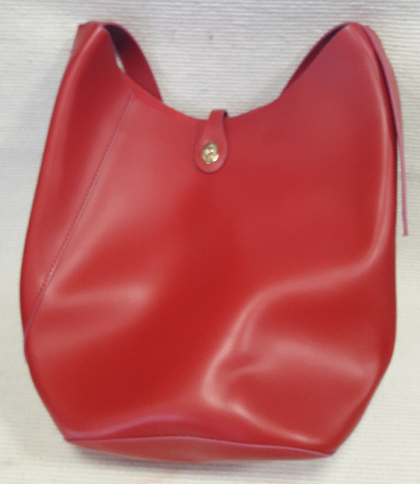ELIZABETH ARDEN faux leather shoulder bag/tote, red, unlined casual, stylish