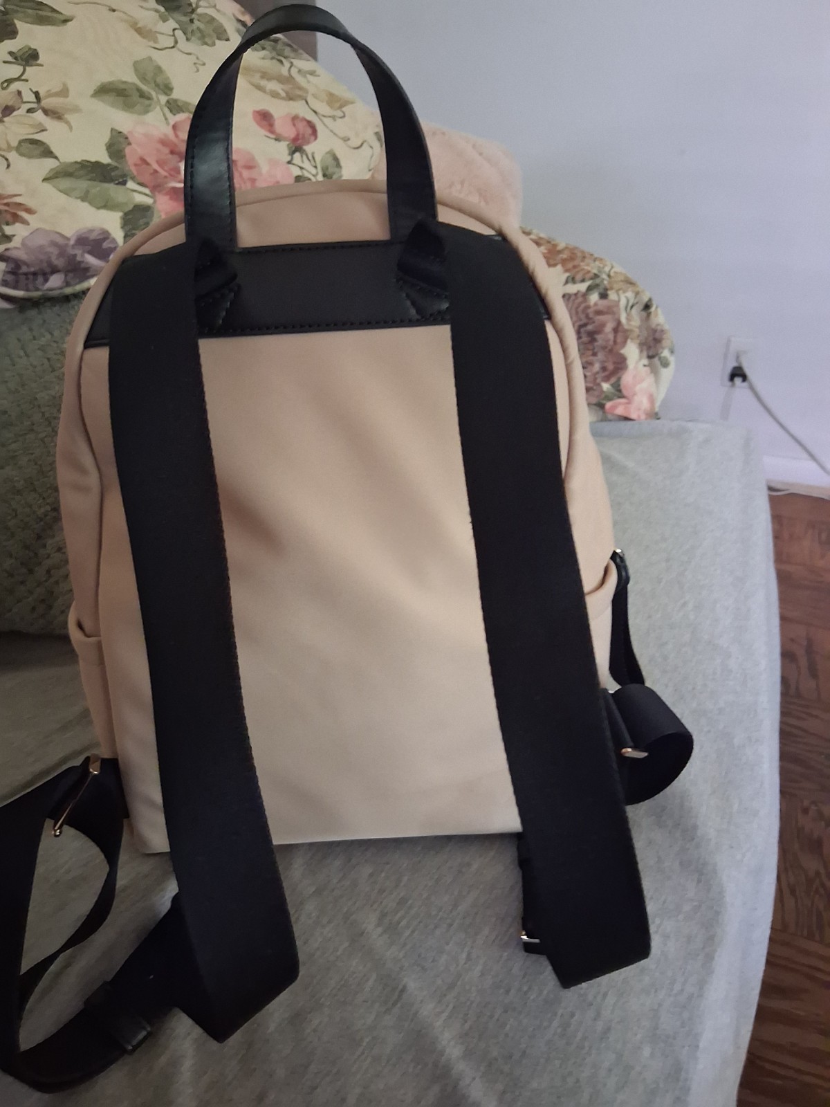 Kate Spade New York Beige Zip Backpack Gold Hardware Black Straps Logo Pockets