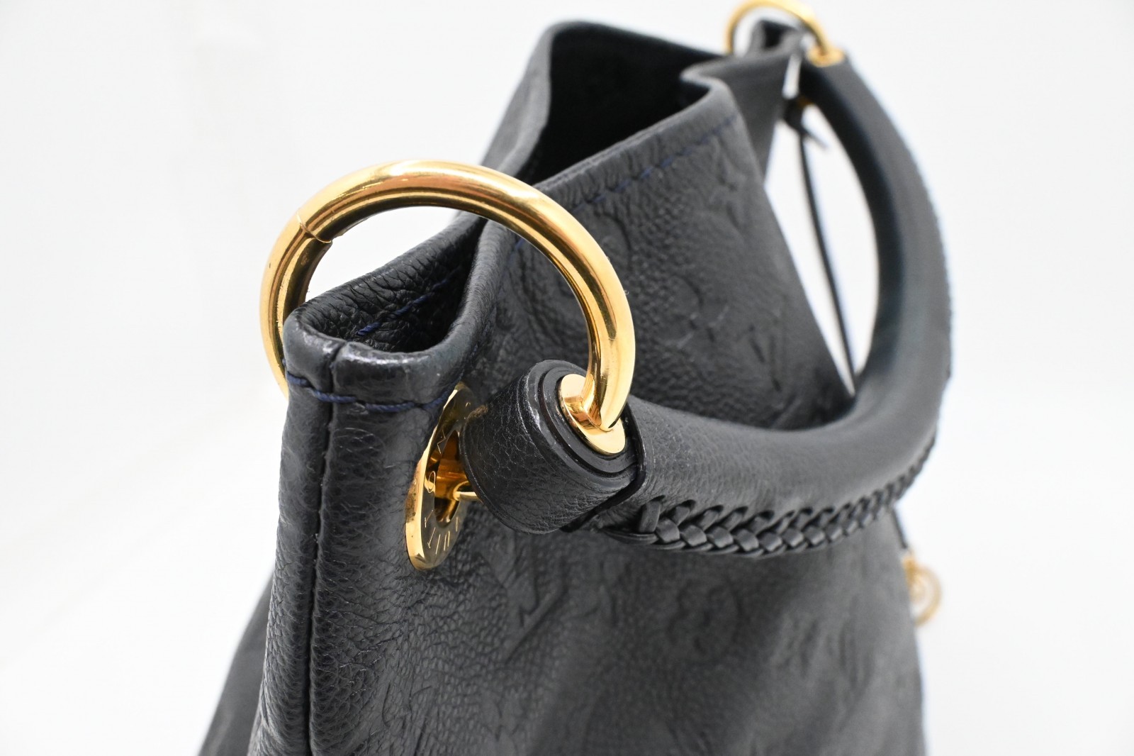 Authentic Louis Vuitton Monogram Empreinte Artsy MM Infini M93448