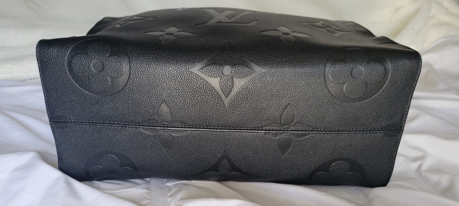 Louis Vuitton OnTheGo GM Tote Bag Black Monogram Empreinte Leather Purse M44925