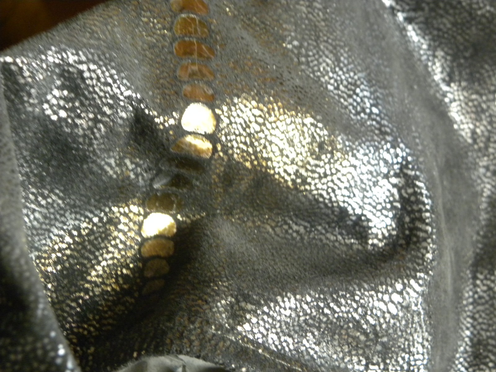 Large SIGNED Antonio Luciano Metallic Textured Handbag Designer Purse