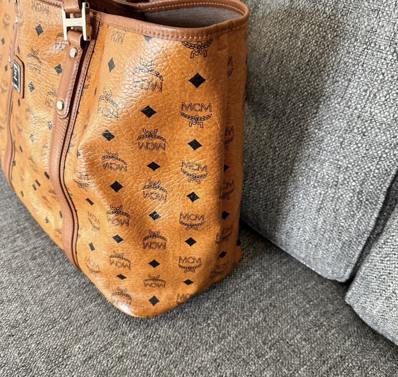 MCM Brown Visetos Monogram Large Tote Bag Zip Closure w/ Pouch Silver Hardware