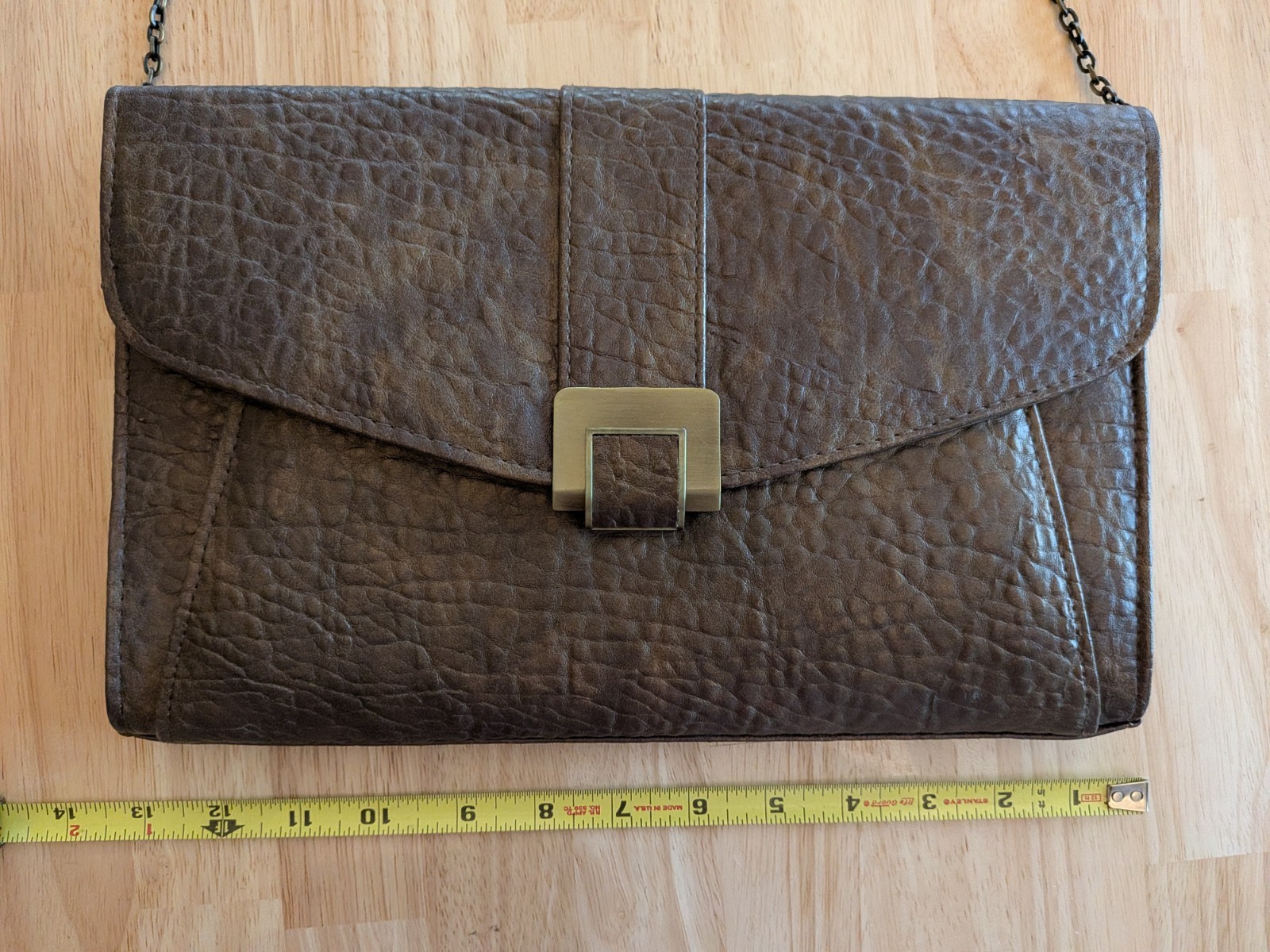 Urban Expressions CLASSY Envelope Handbag, Chain Strap, Functional Size, Design