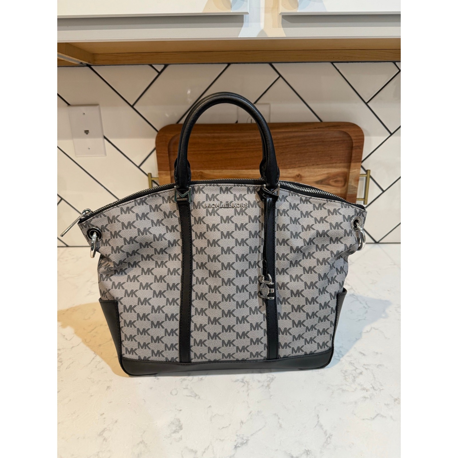 Michael Kors Monogram MK Logo Large Satchel Purse gray black w/bag charm 2018