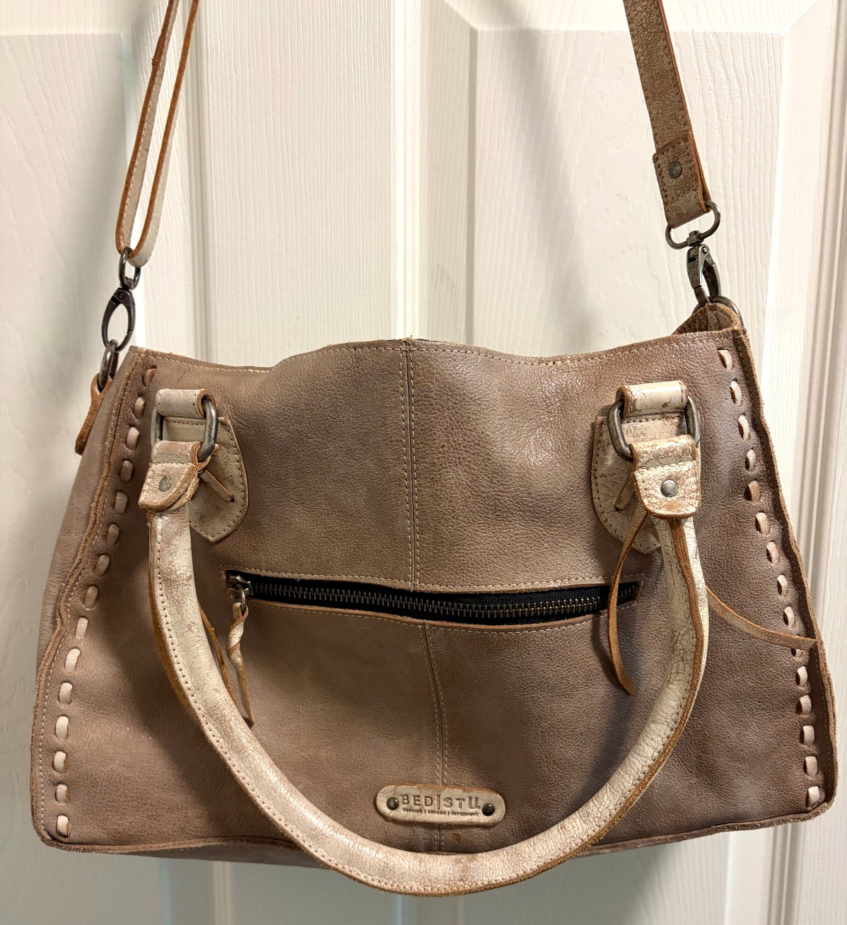 BED STU BRUNA ZIP TOP TAUPE & NECTAR LUX LEATHER CROSSBODY HANDBAG RARE !