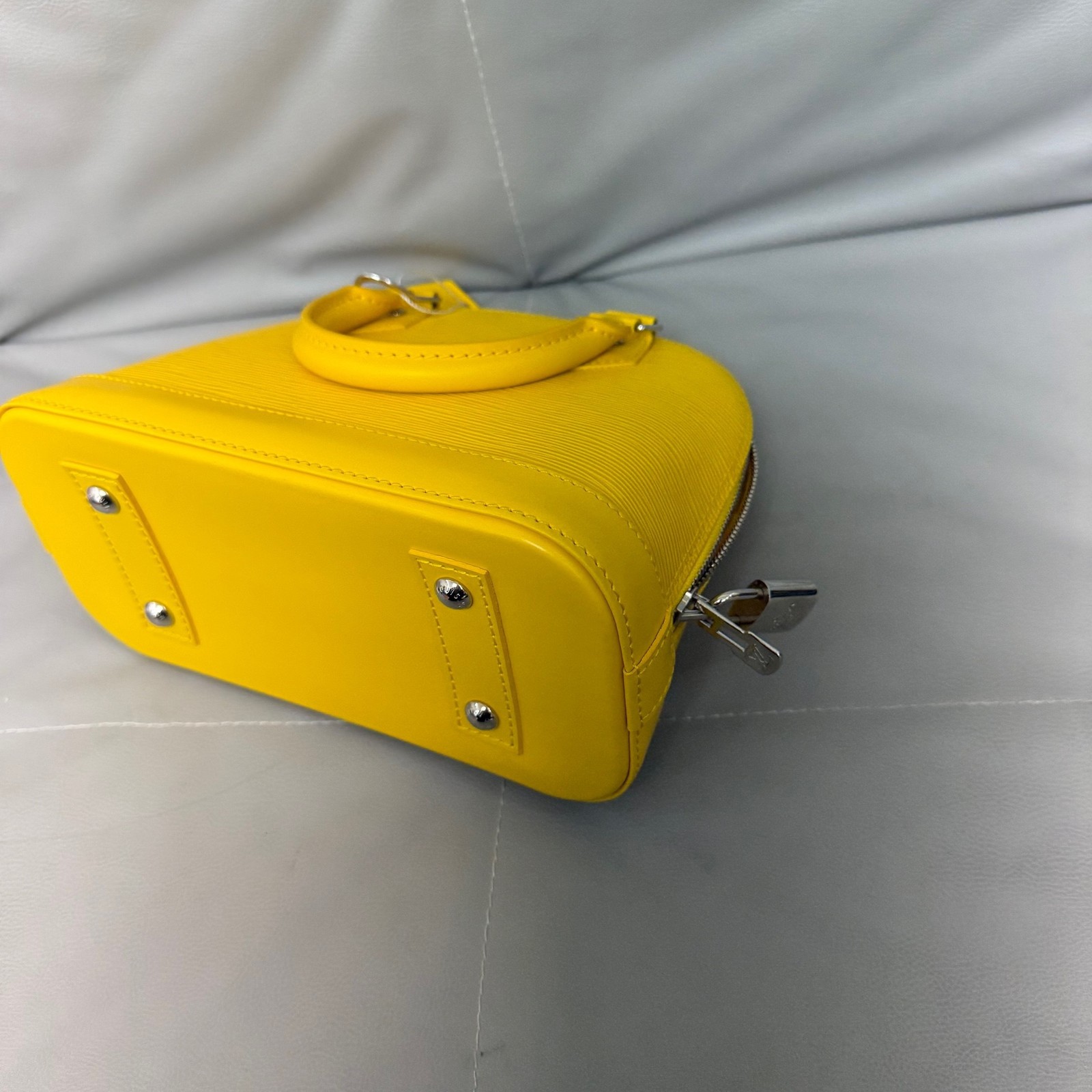 Louis Vuitton LV Handbag Alma BB Yellow Epi Leather Dome Shoulder Bag Silver HDW