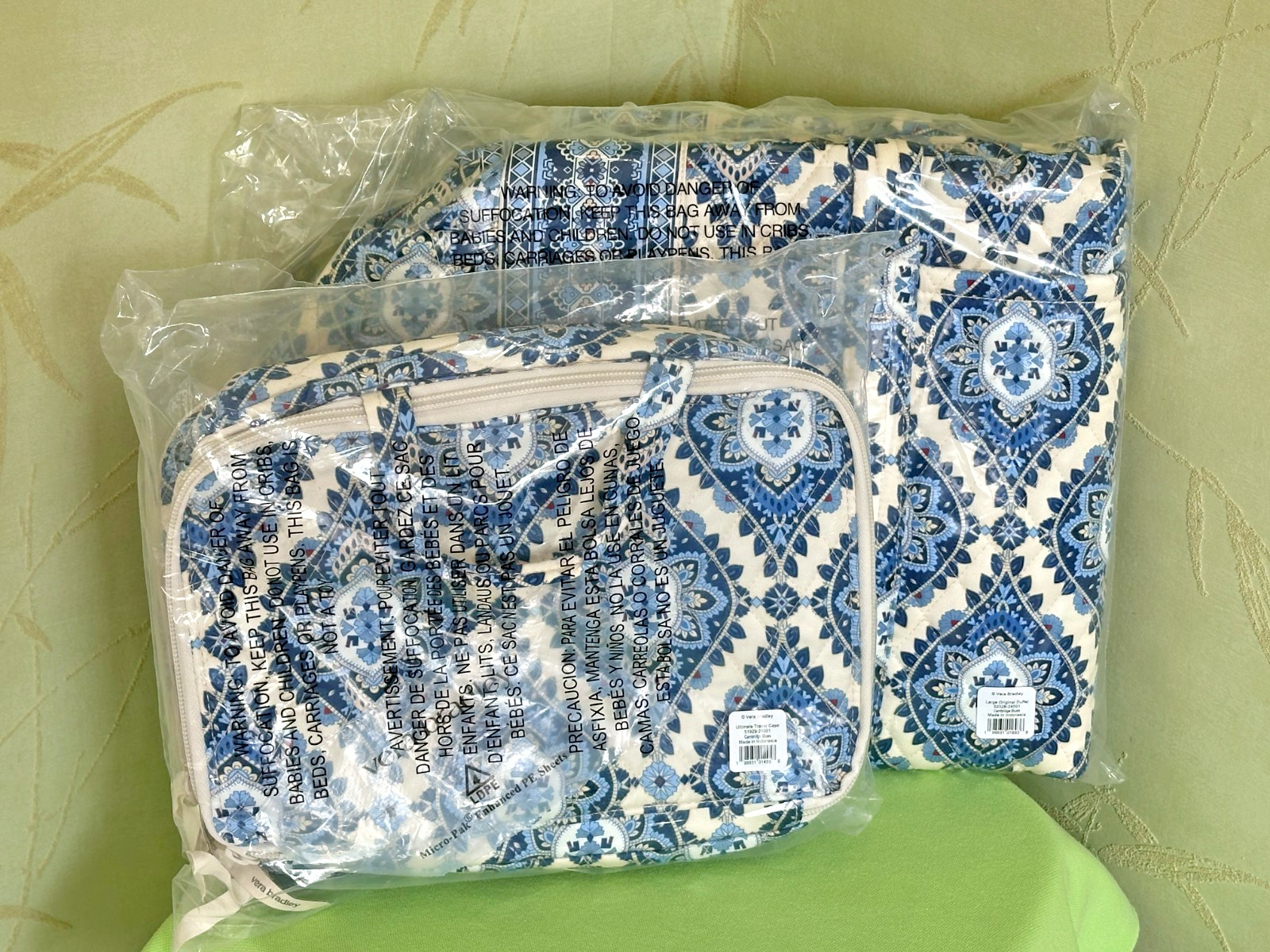VERA BRADLEY LARGE ORIGINAL DUFFEL BAG + ULTIMATE TRAVEL CASE:NWT CAMBRIDGE BLUE