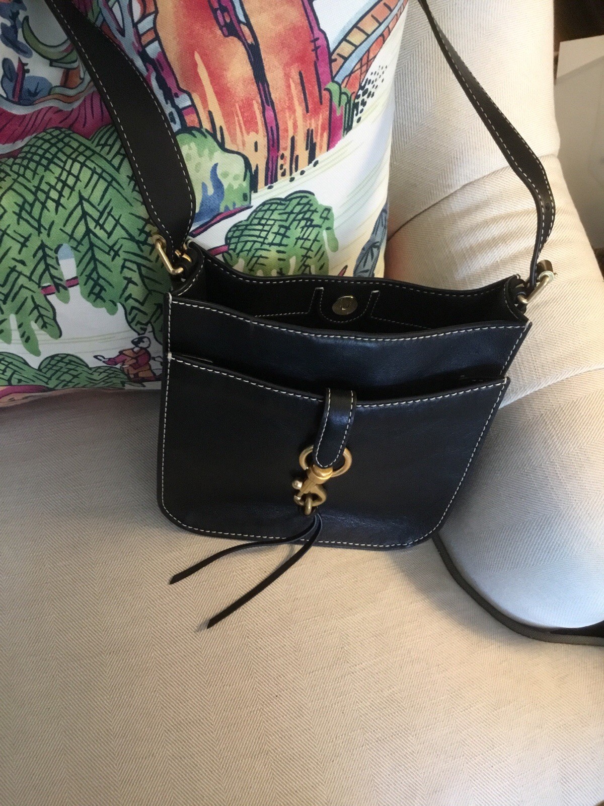 REBECCA MINKOFF Leather Shoulder Bag – A CLASSIC!!