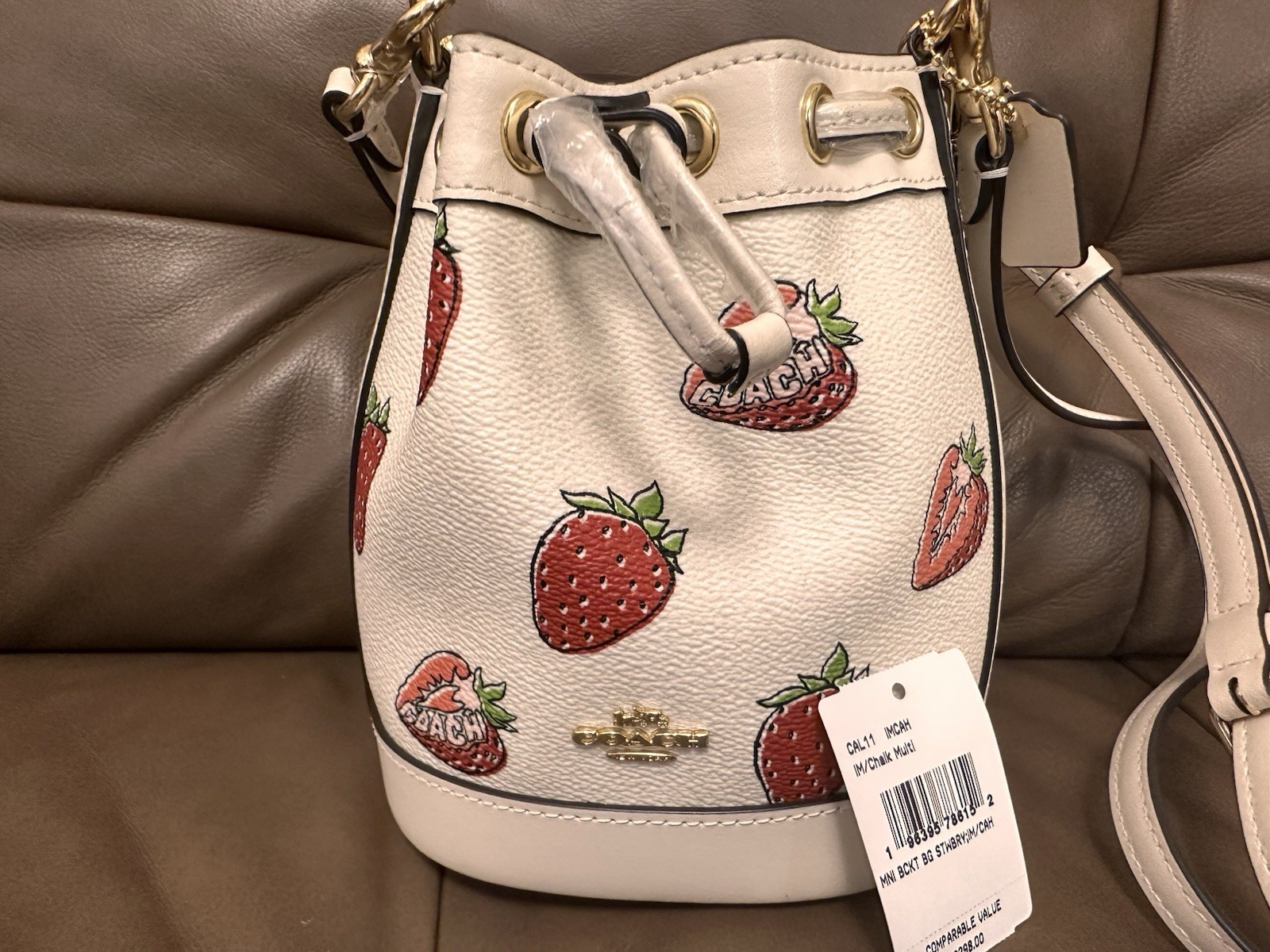 NWT COACH Mini Bucket Bag Strawberry Print NEW CAL11 Gold/Chalk Multi