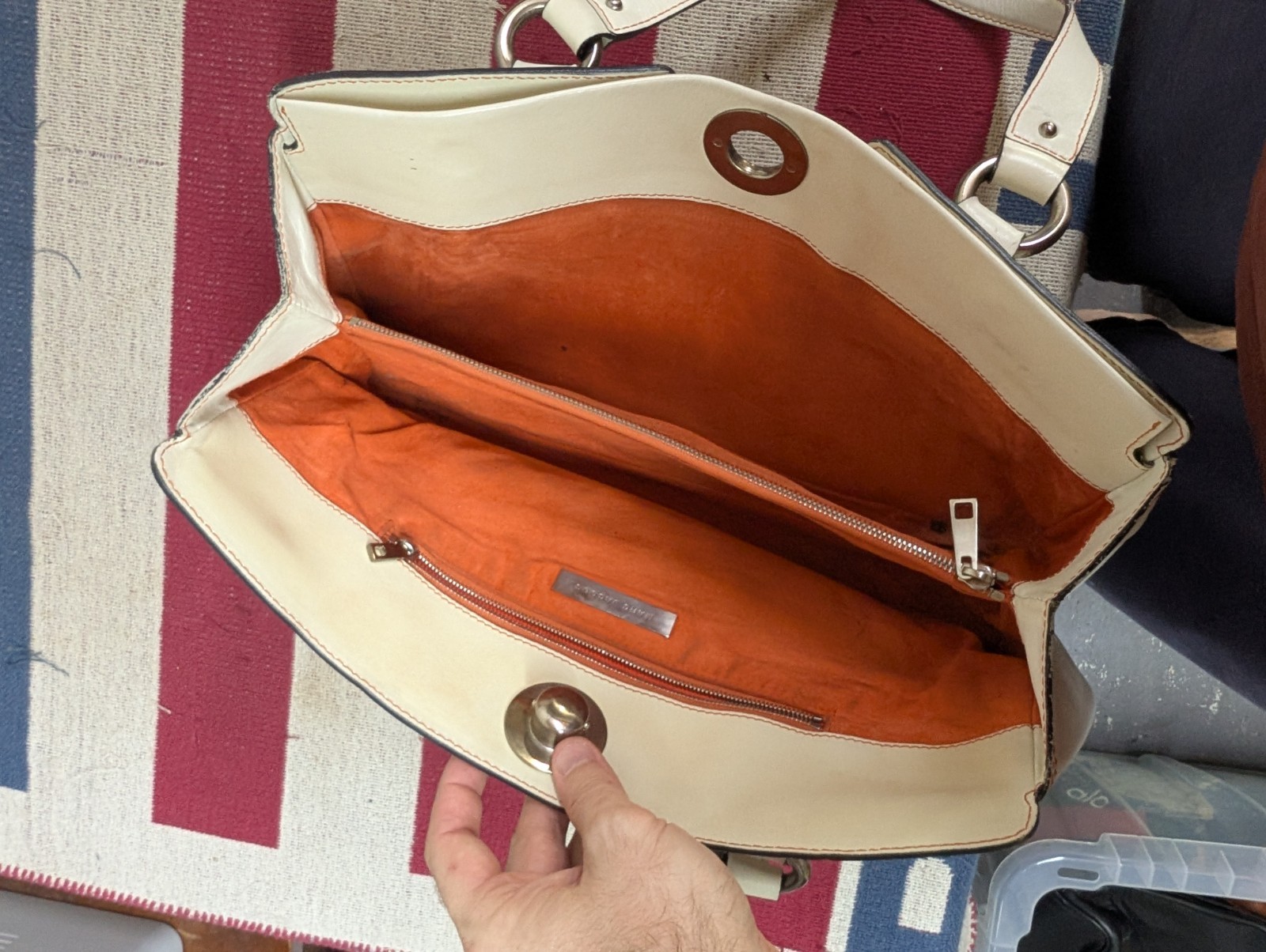 Marc Jacobs Satchel/Top Handle Shoulder Bag White Leather Snap lock Sydney
