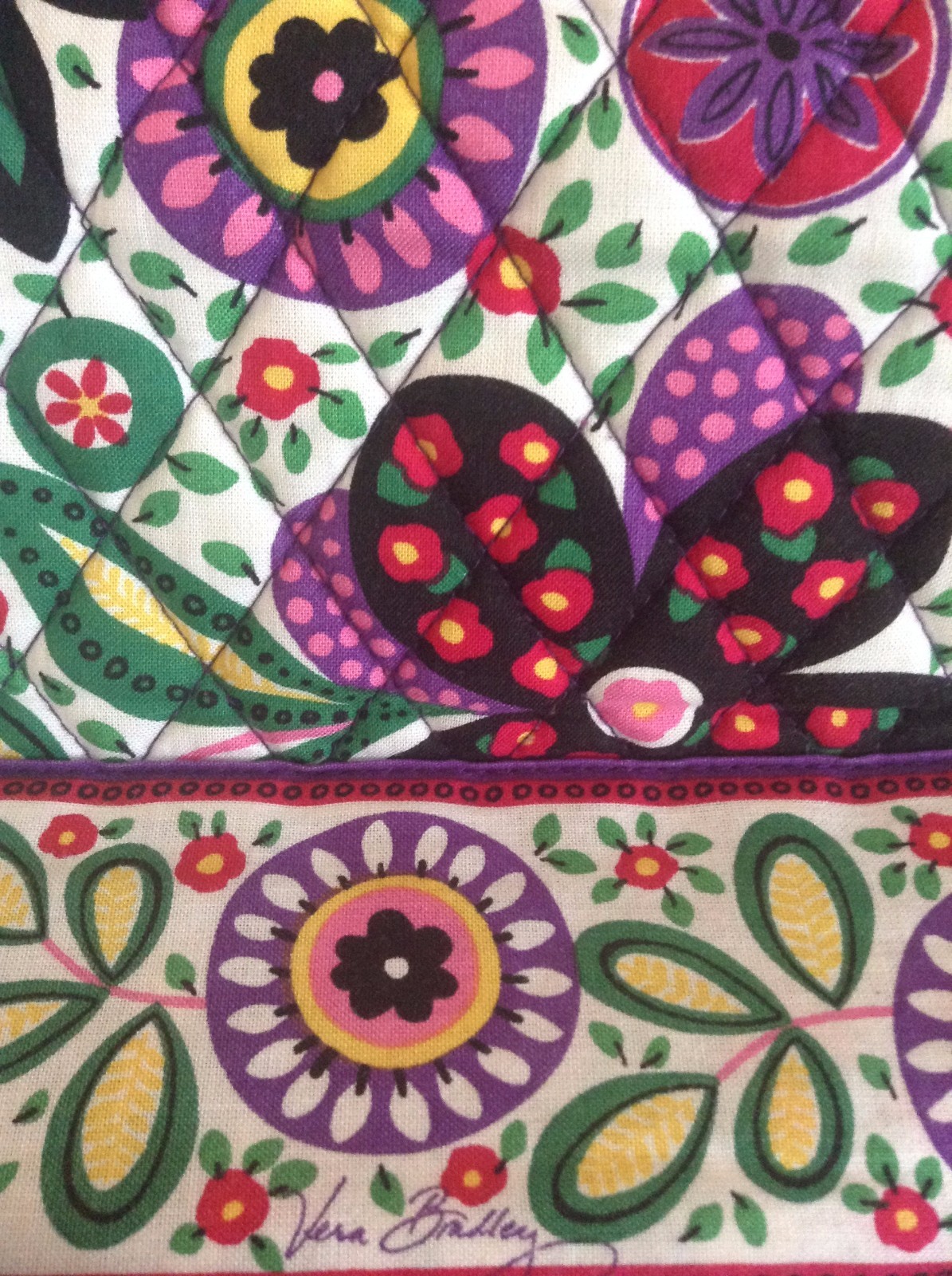 VERA BRADLEY VIVA LA VERA ANGLE TOTE – USED