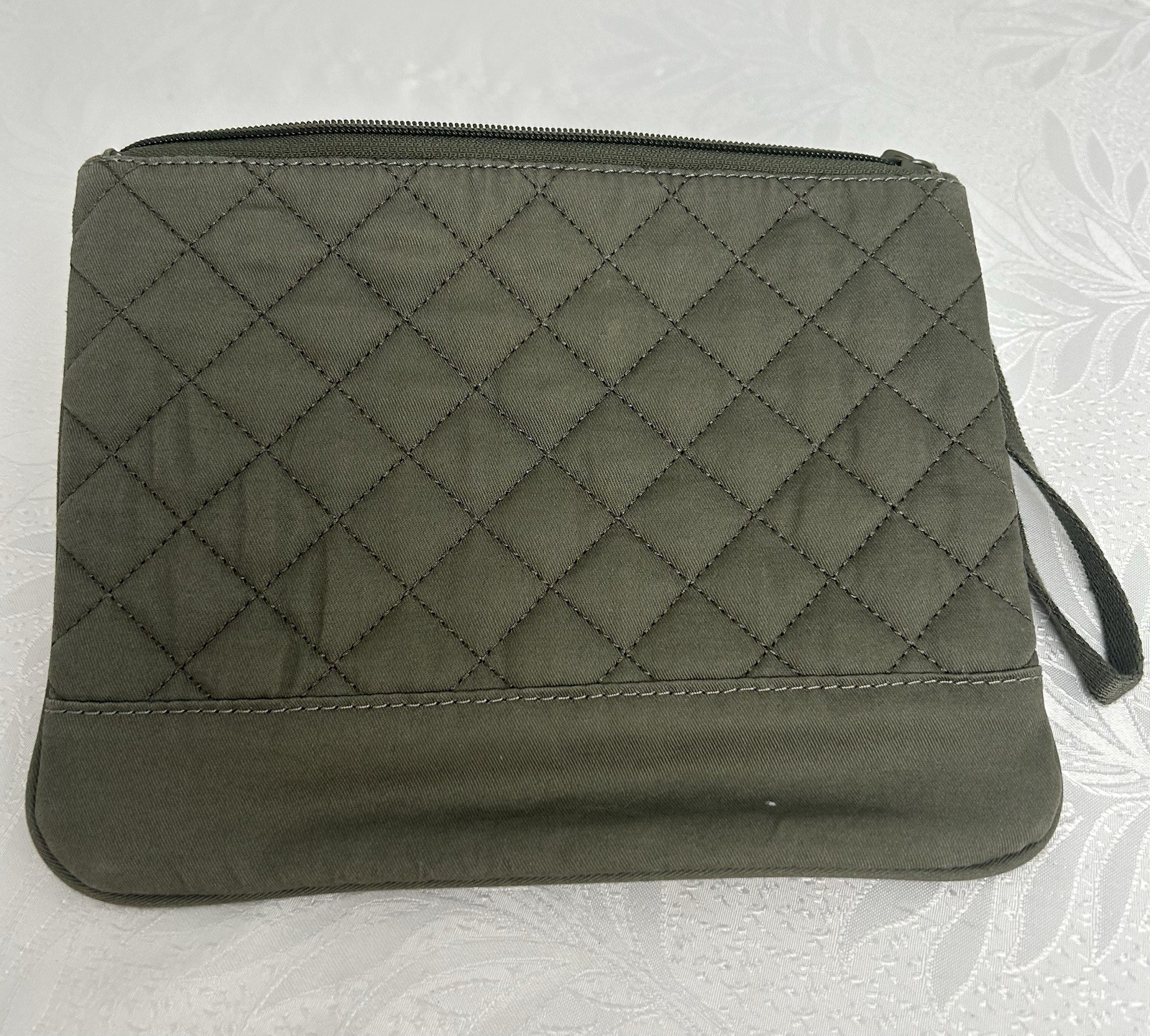 Larger Wristlet Olive Green Zip Top Sm Pouch on Front Canvas Quilted Lands End