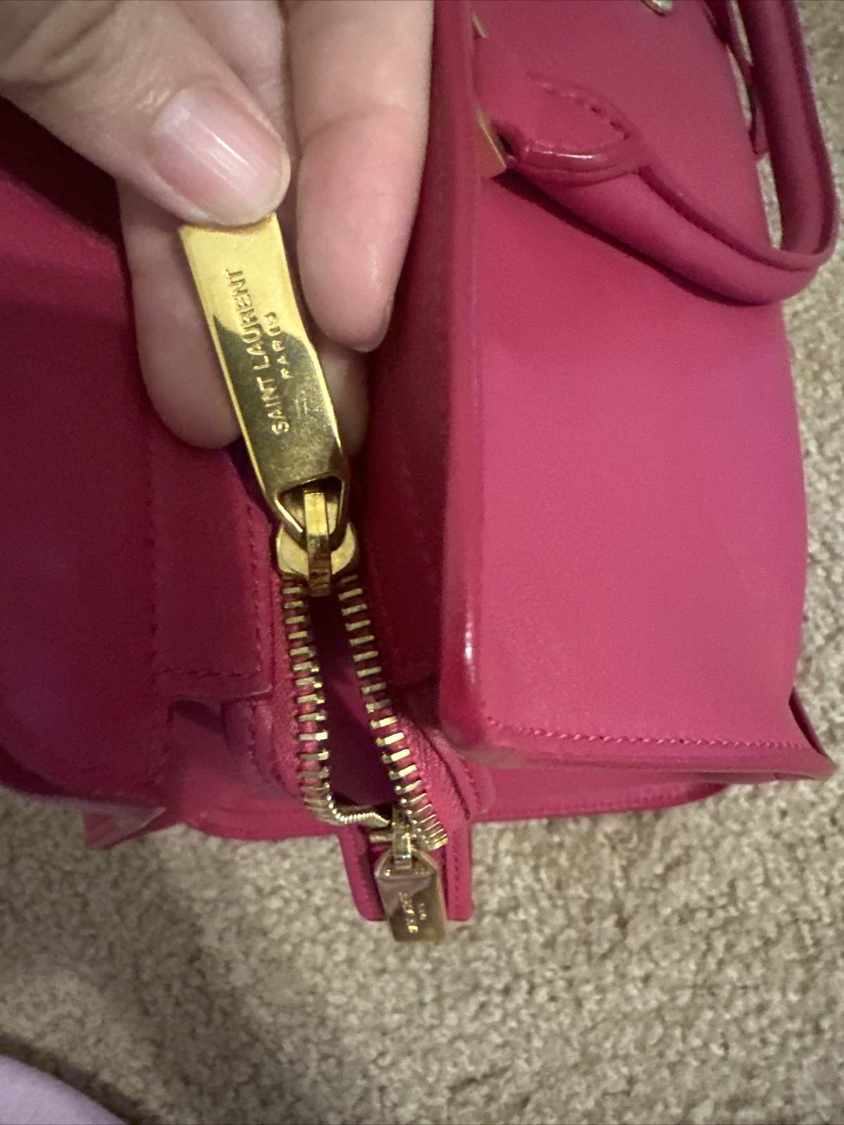Yves Saint Laurent Classic Cabas Chyc Ligne Y Macho Fusha Leather Small Bag