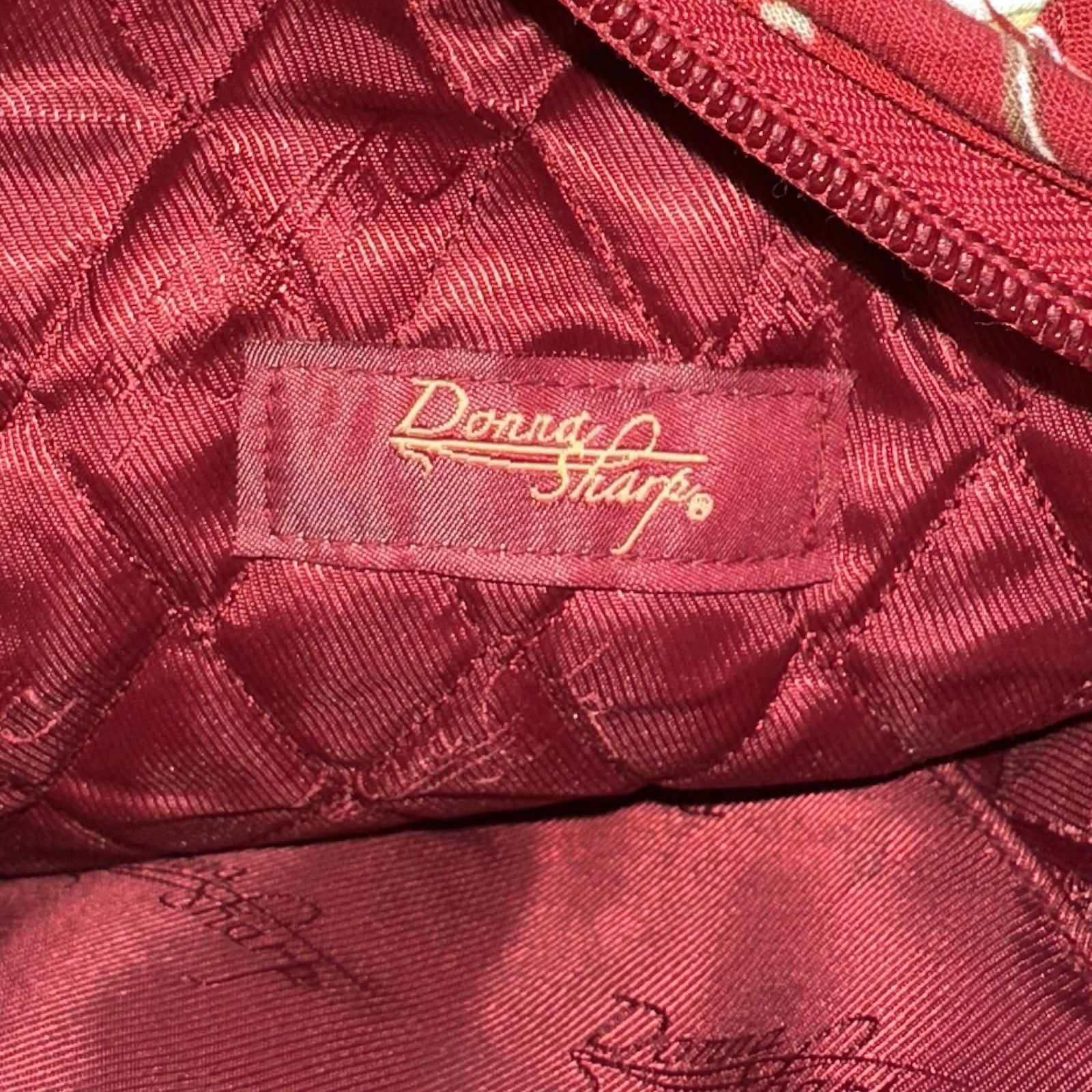 Donna Sharp Quilted Floral Patchwork Red Blue Yellow Pink Handbag/Purse Cottage