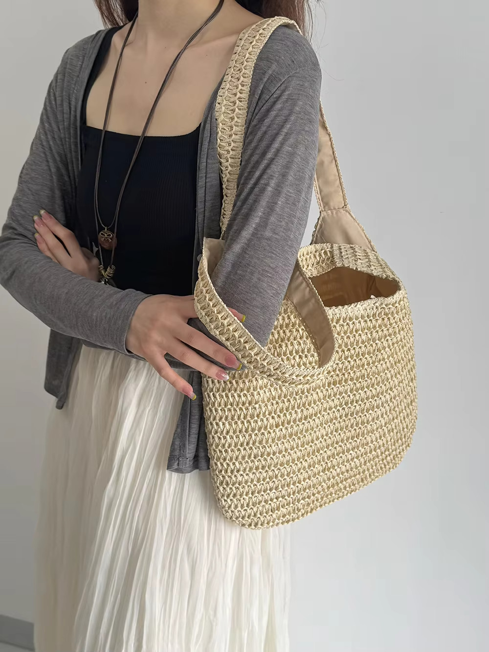 Women’s Large Capacity Straw Tote Bag Woven Summer Beach Shoulder Handbag