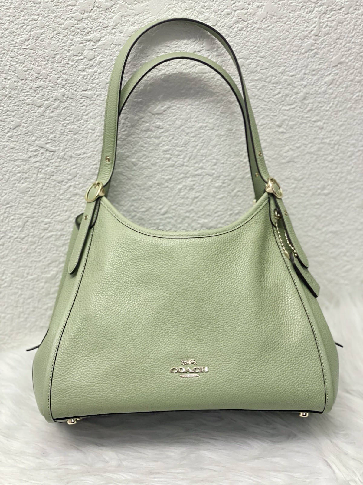 Coach Erin Shoulder Bag In pebble Leather In Gold/Pistachio CAQ86 NWT