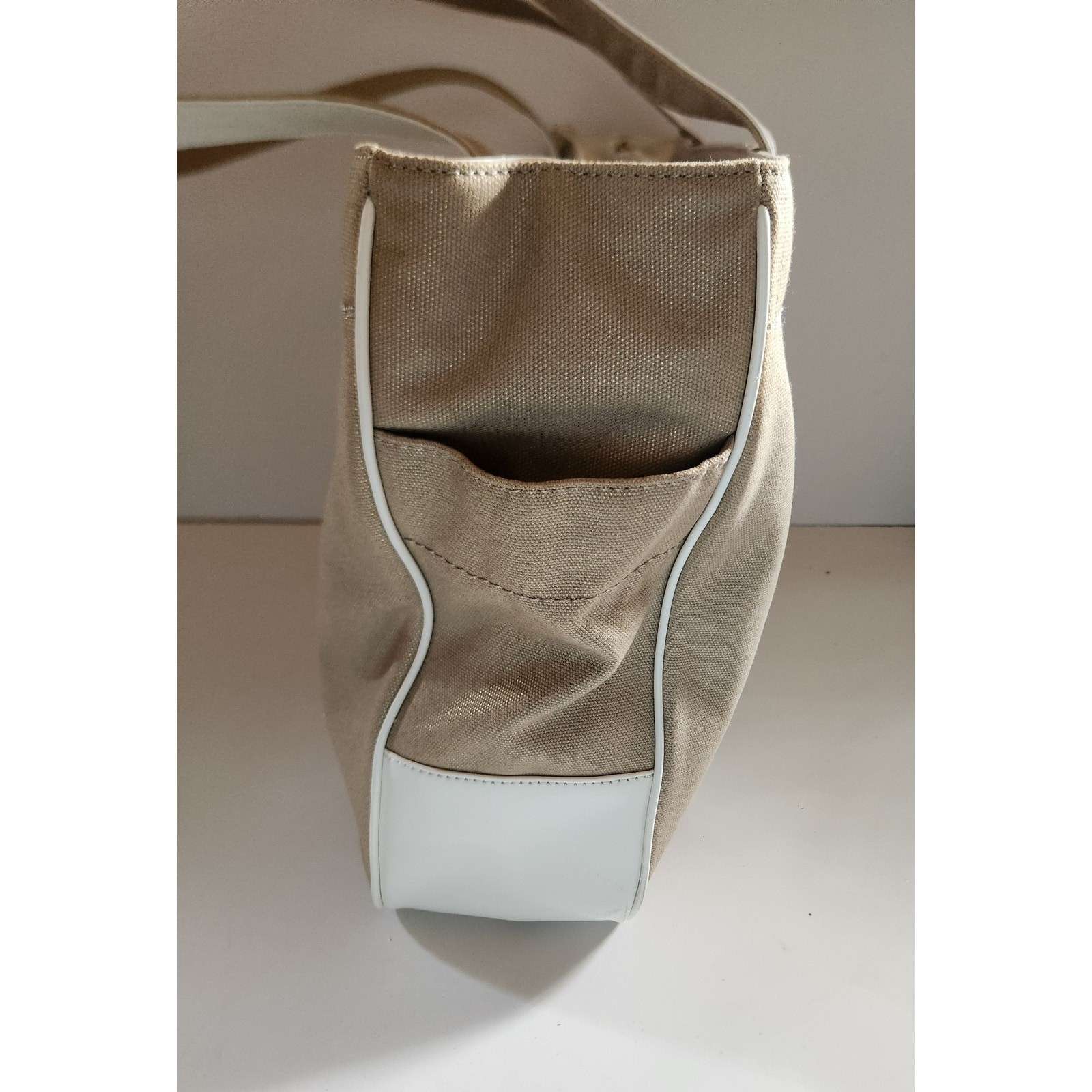 Isaac Mizrahi Live Beige/White New Tote Bag