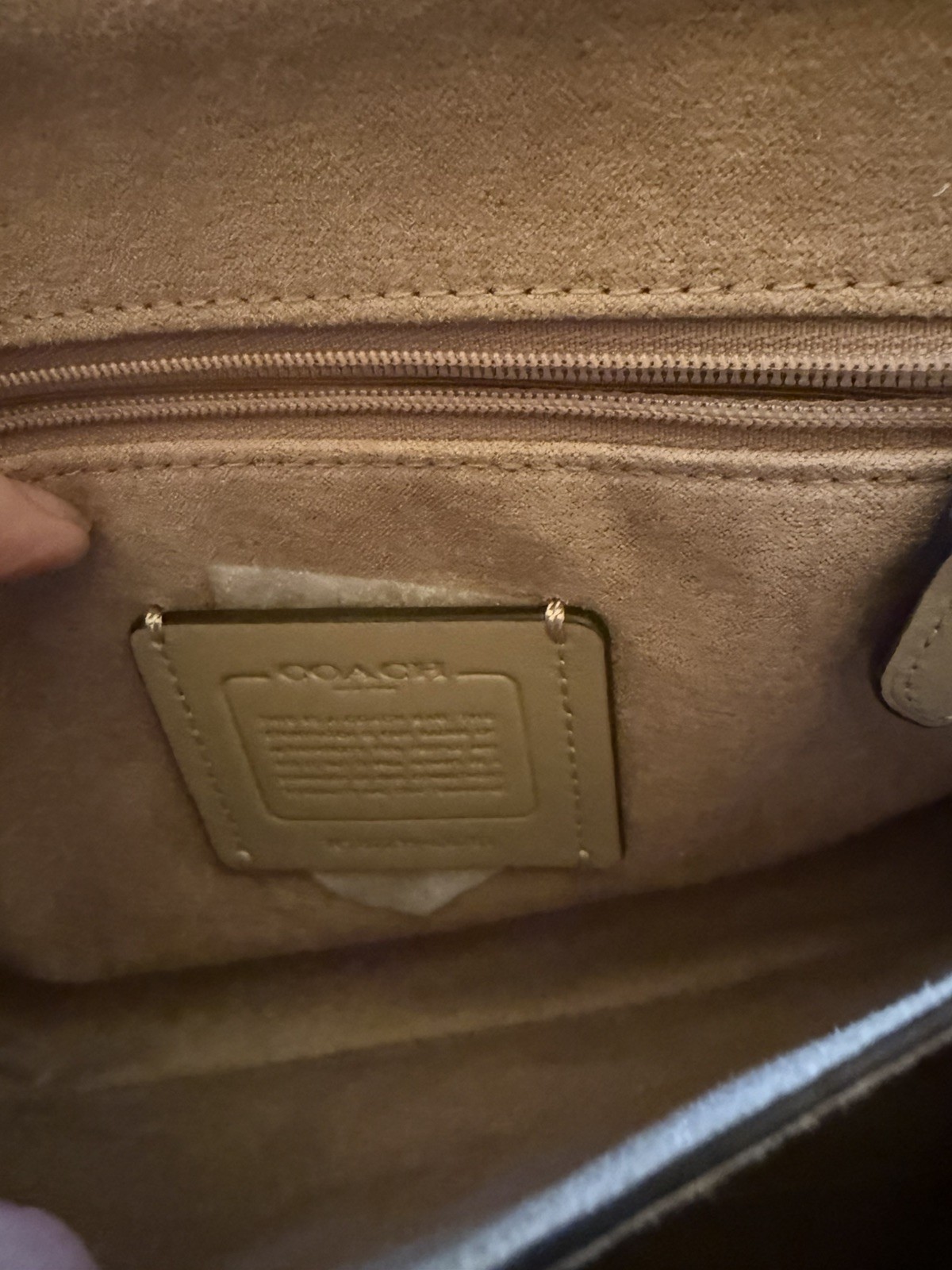 Coach Lucy Canvas Crossbody Handbag, Women’s Medium – Gold/Khaki/Chalk
