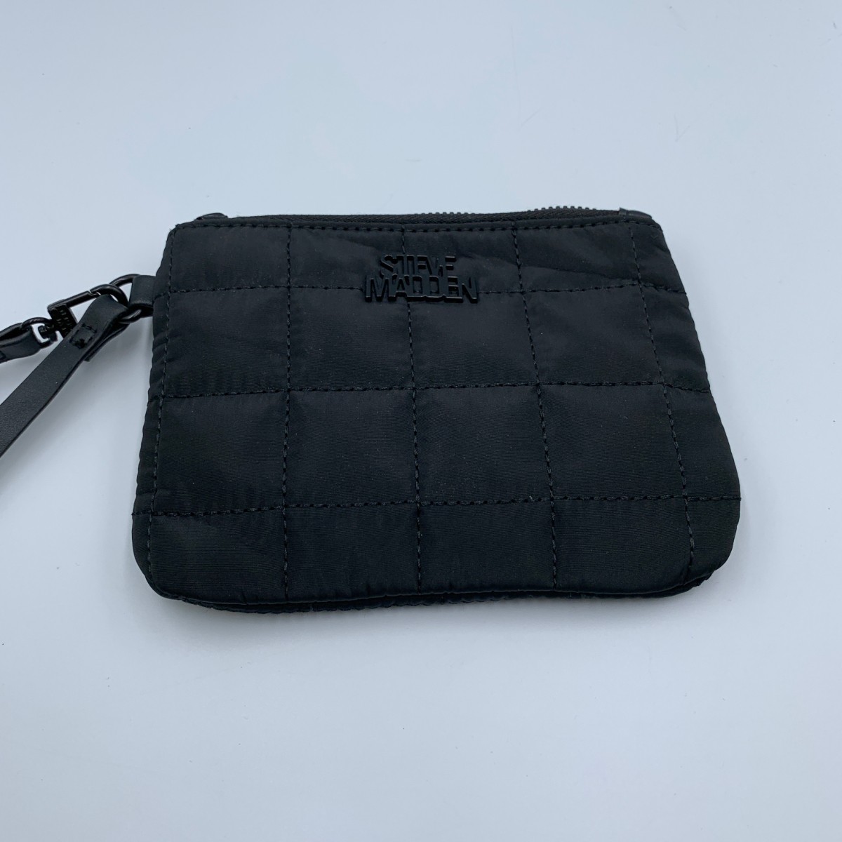 Steve Madden Wristlet Pouch Womens Black Quilted Padded Nylon Cosmetic Case