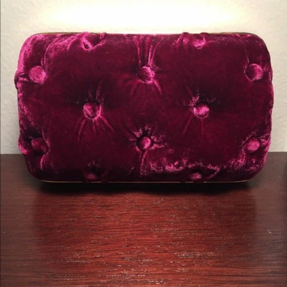 Benedetta Bruzziches Carmen Tufted Purple Velvet Clutch