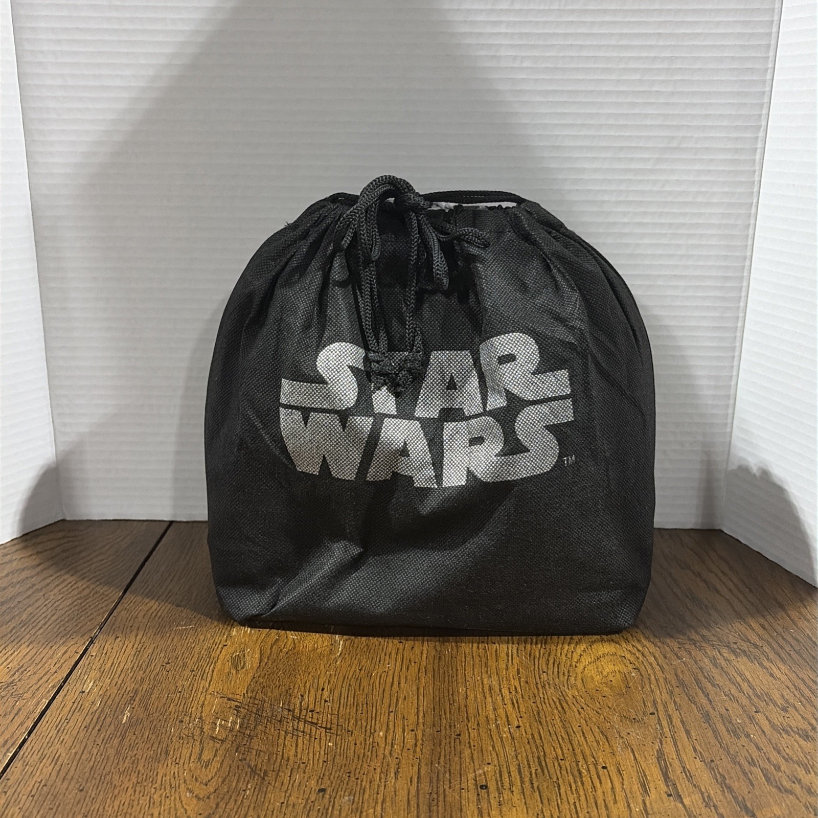 NEW- Loungefly Star Wars Black Patent Leather Embossed Dome Bag