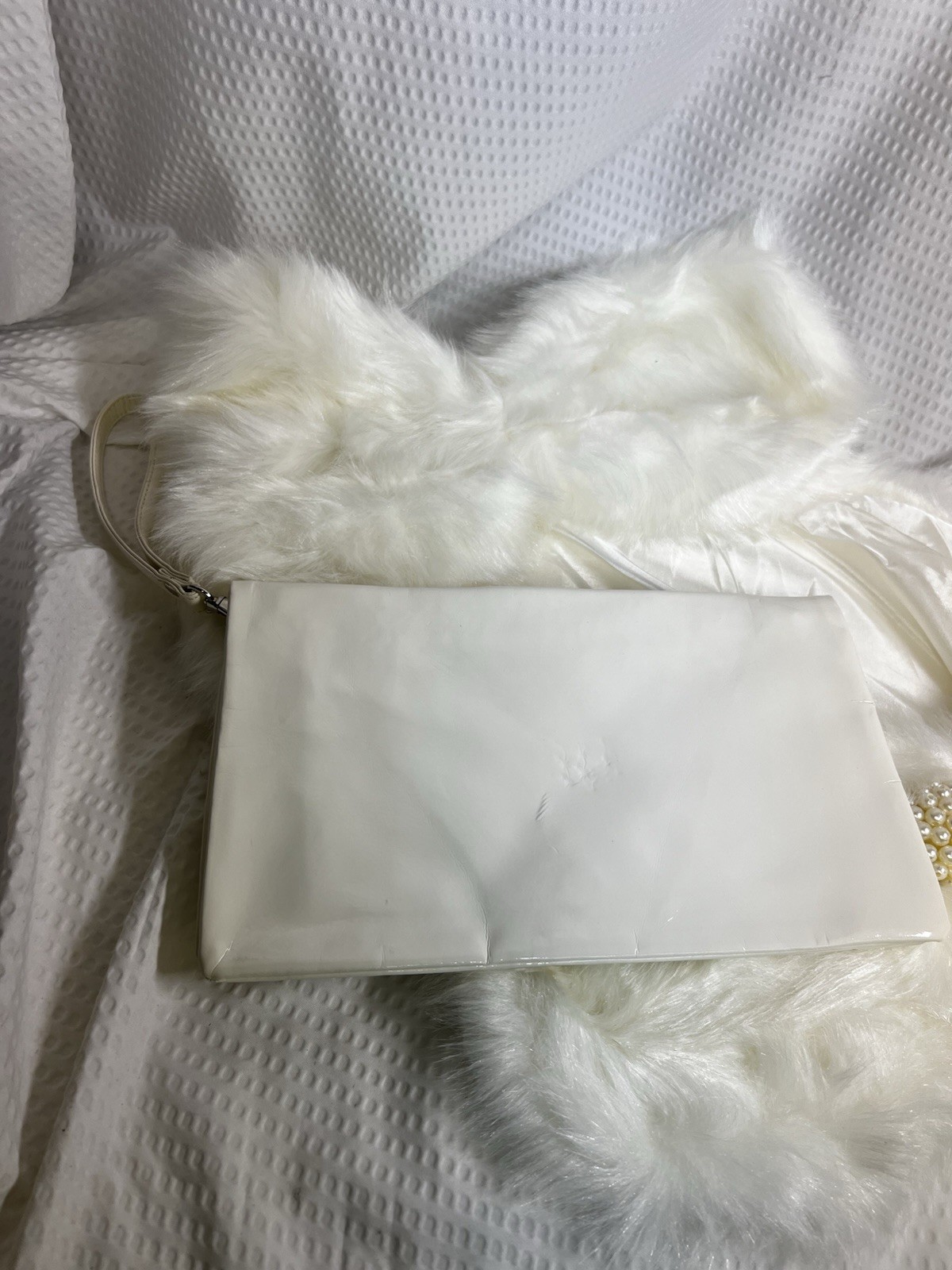 Von Maur Shoulder Wrap With Matching Clutch Purse