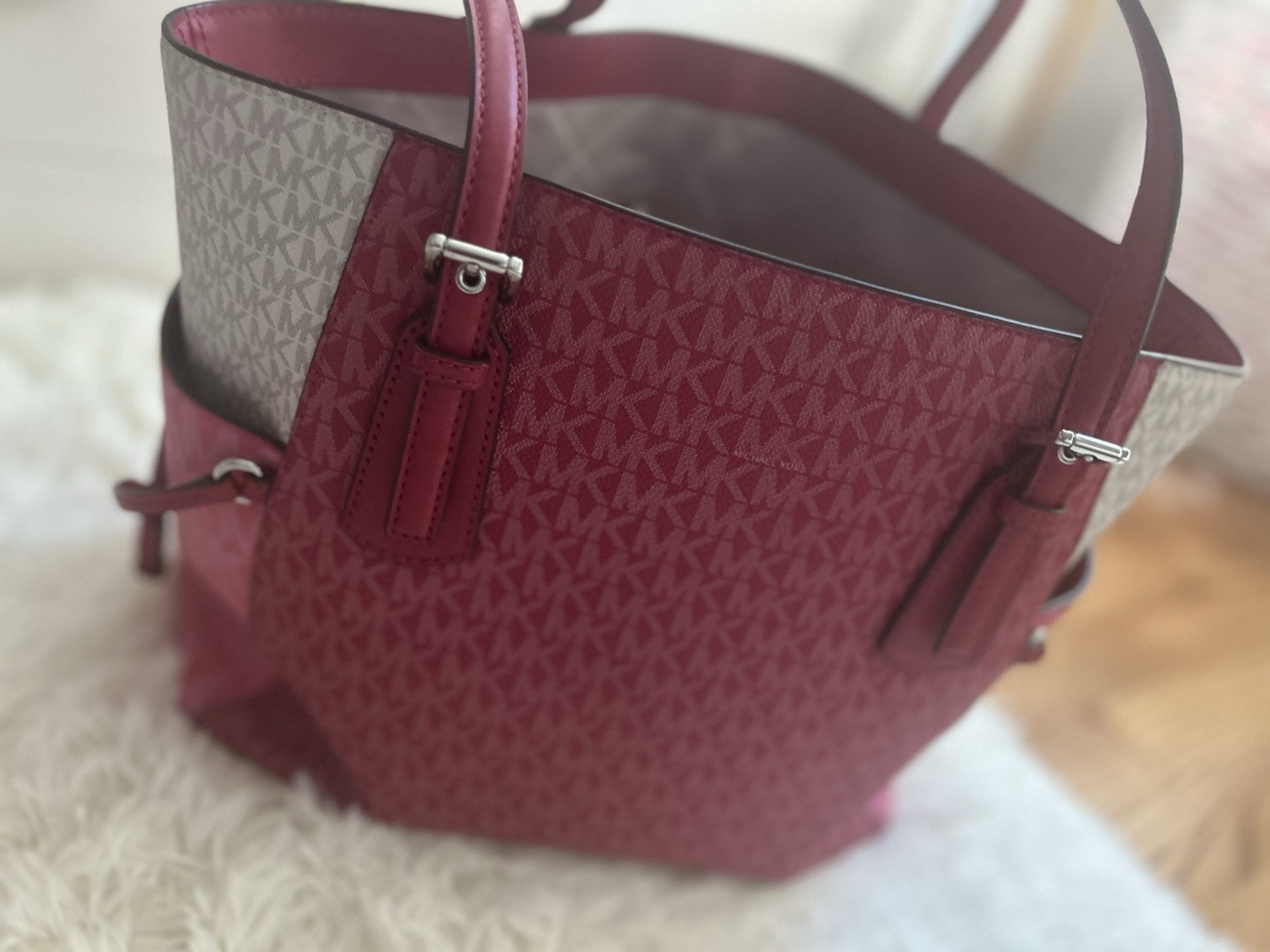 Michael Kors Voyager Women Large MK Signature Handbag Shoulder Tote Bag Cherry