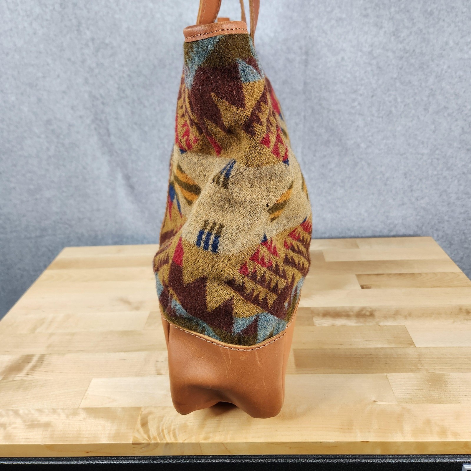 Pendleton Tote Bag Large Multicolor Wool Leather Southwestern Tribal Zip Top