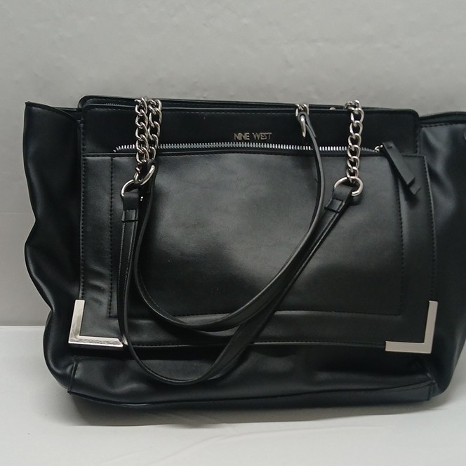 Nine West Black Shoulder Bag Purse, Chain Strap, Zip, Inner Pockets