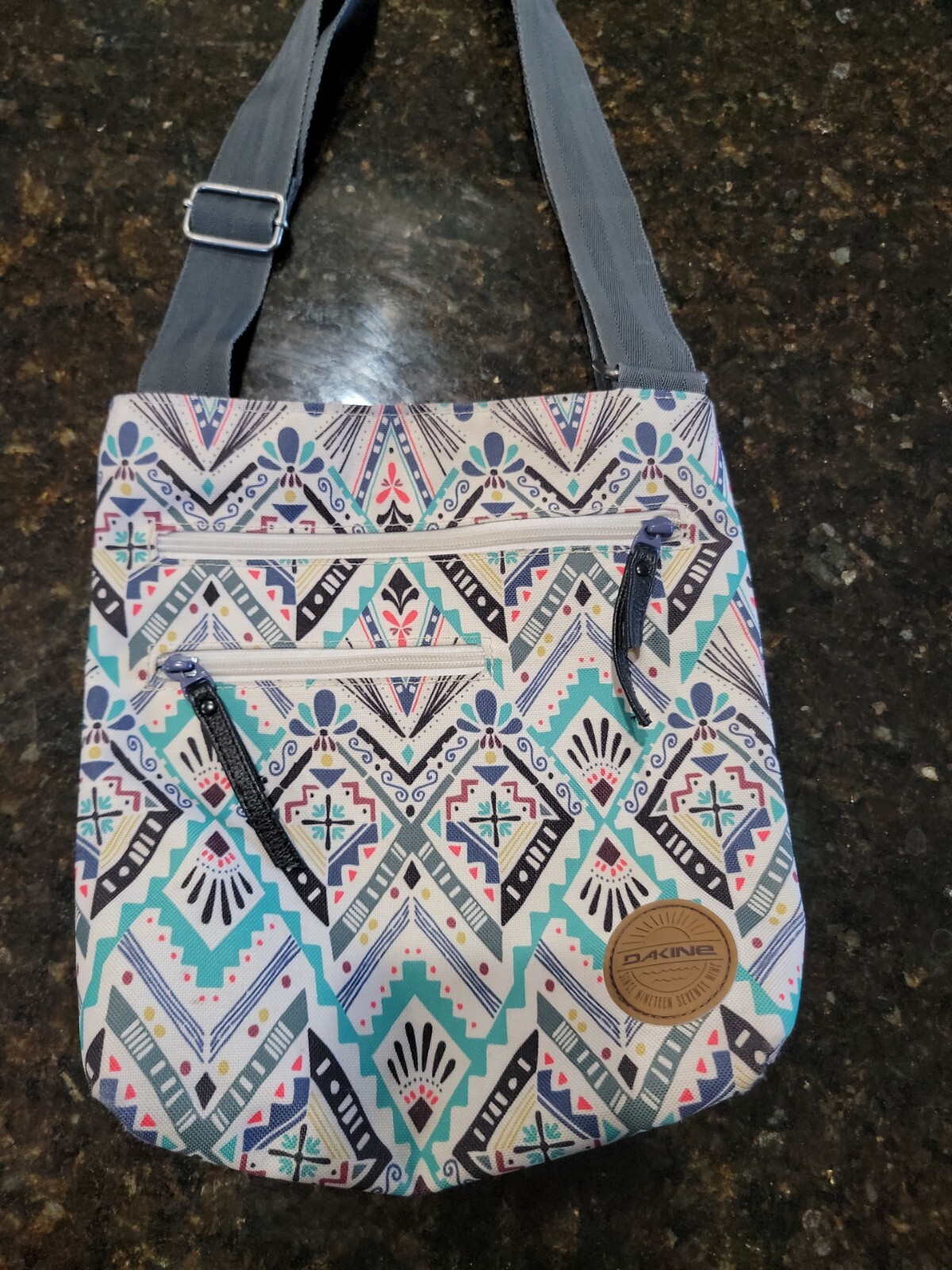 Dakine Jive Crossbody Bag Shoulder Purse Adjustable Strap