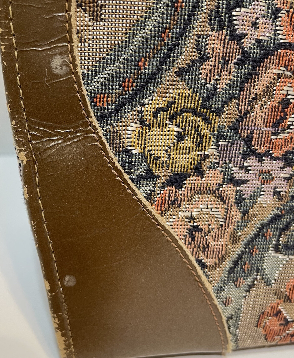 Vintage 50s 60s Womens Tapestry Floral Framed Hand Bag 10 x 7.25 x 2.75 inches