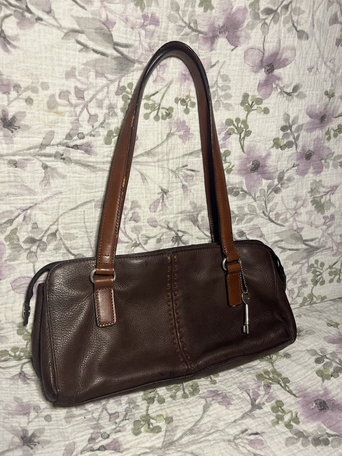Fossil Brown Pebbled Shoulder Bag Zip Closure Key Charm Lined Inner Pockets