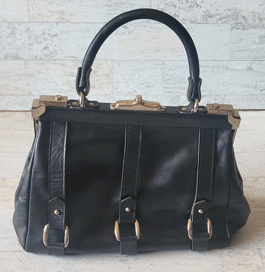 Modell Gold Pfeil Leather Doctor Style Bag Vintage