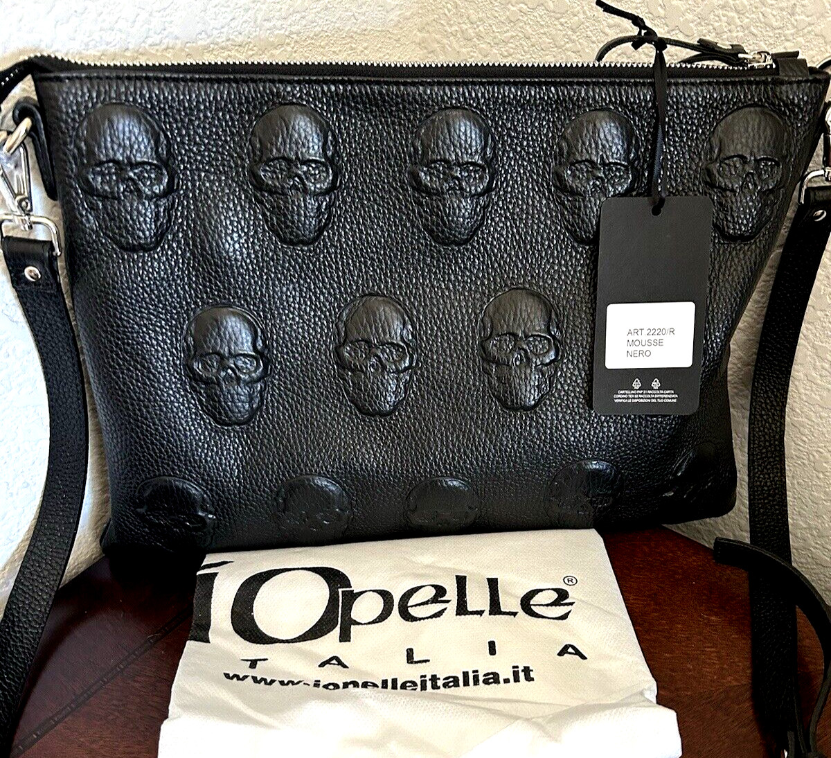 IO PELLE Italian Pebbled leather Skull Embossed Wristlet Pouch Bag Purse XBody