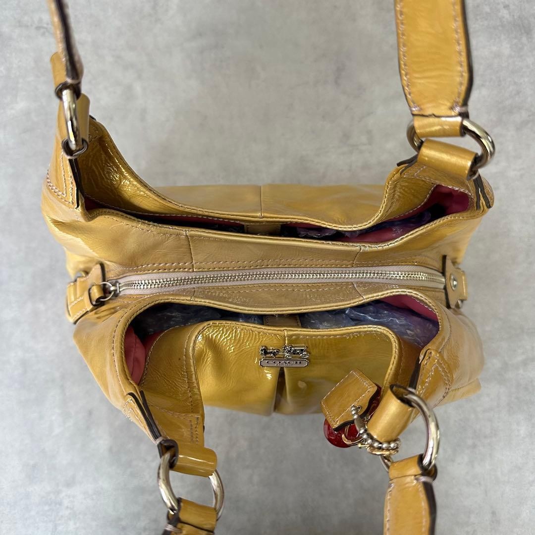 Y2K COACH Madison Maggie Patent Leather