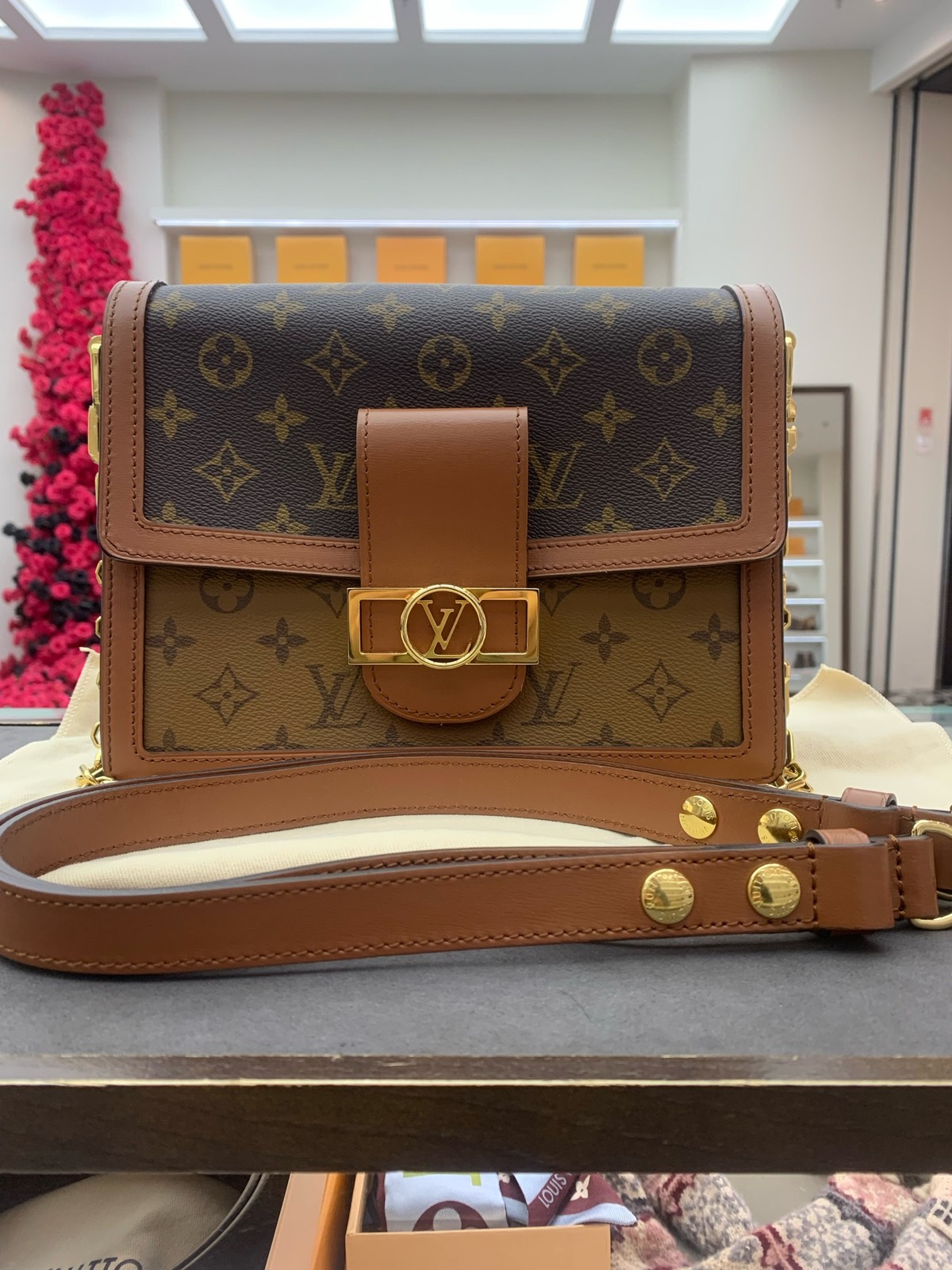 LV Louis Vuitton Dauphine Medium Multicolor Monogram Canvas Shoulder B Authentic