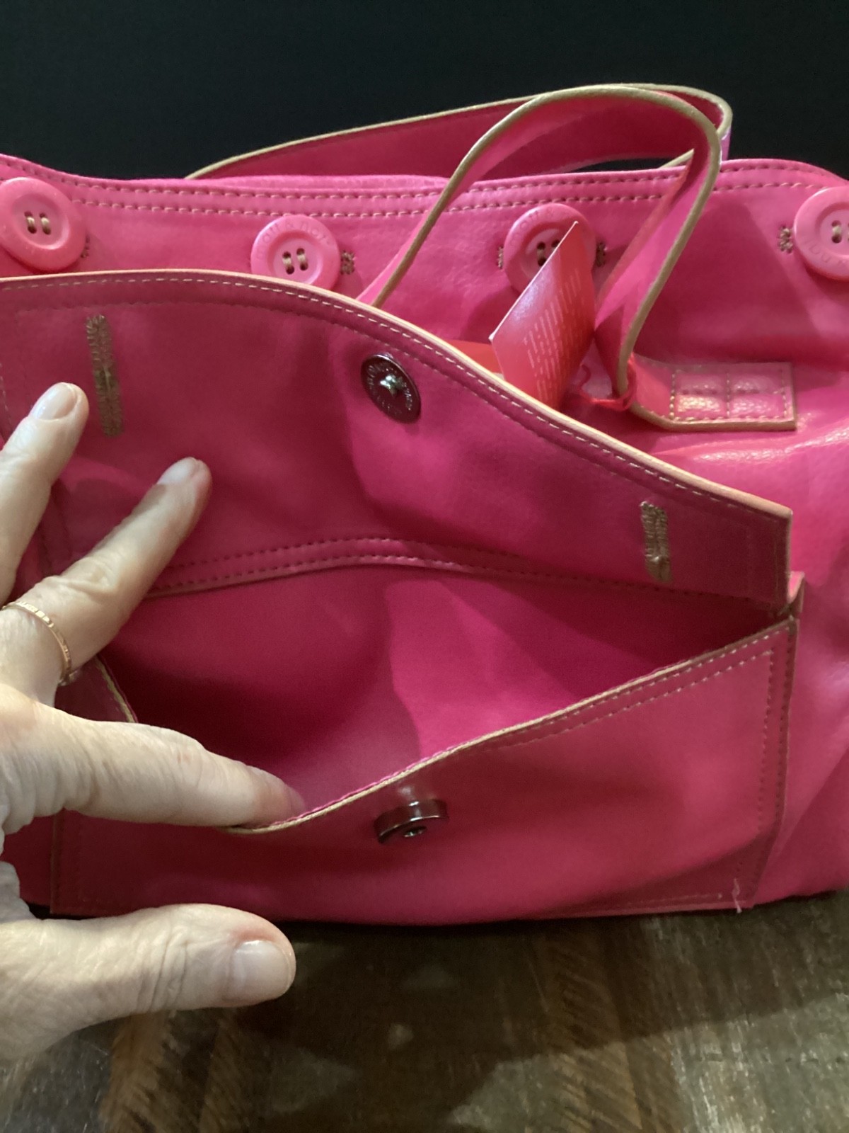 New “Matt & Nat” Vegan Handbag Bouton fuschia Faux Leather purse