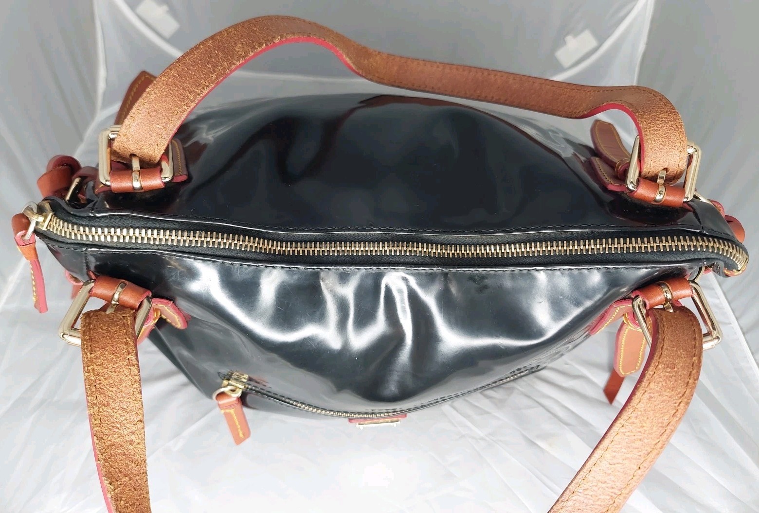 Dooney & Bourke Nina Black Patent Leather Hobo Satchel Shoulder Bag Y2K Authenti