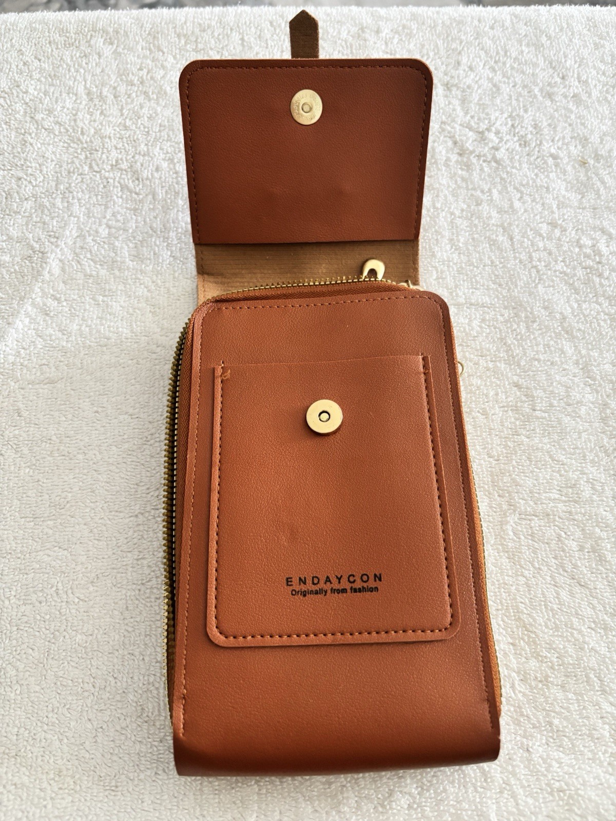 NWT Endaycon Touchscreen Crossbody Phone Bag Wallet – Camel Brown