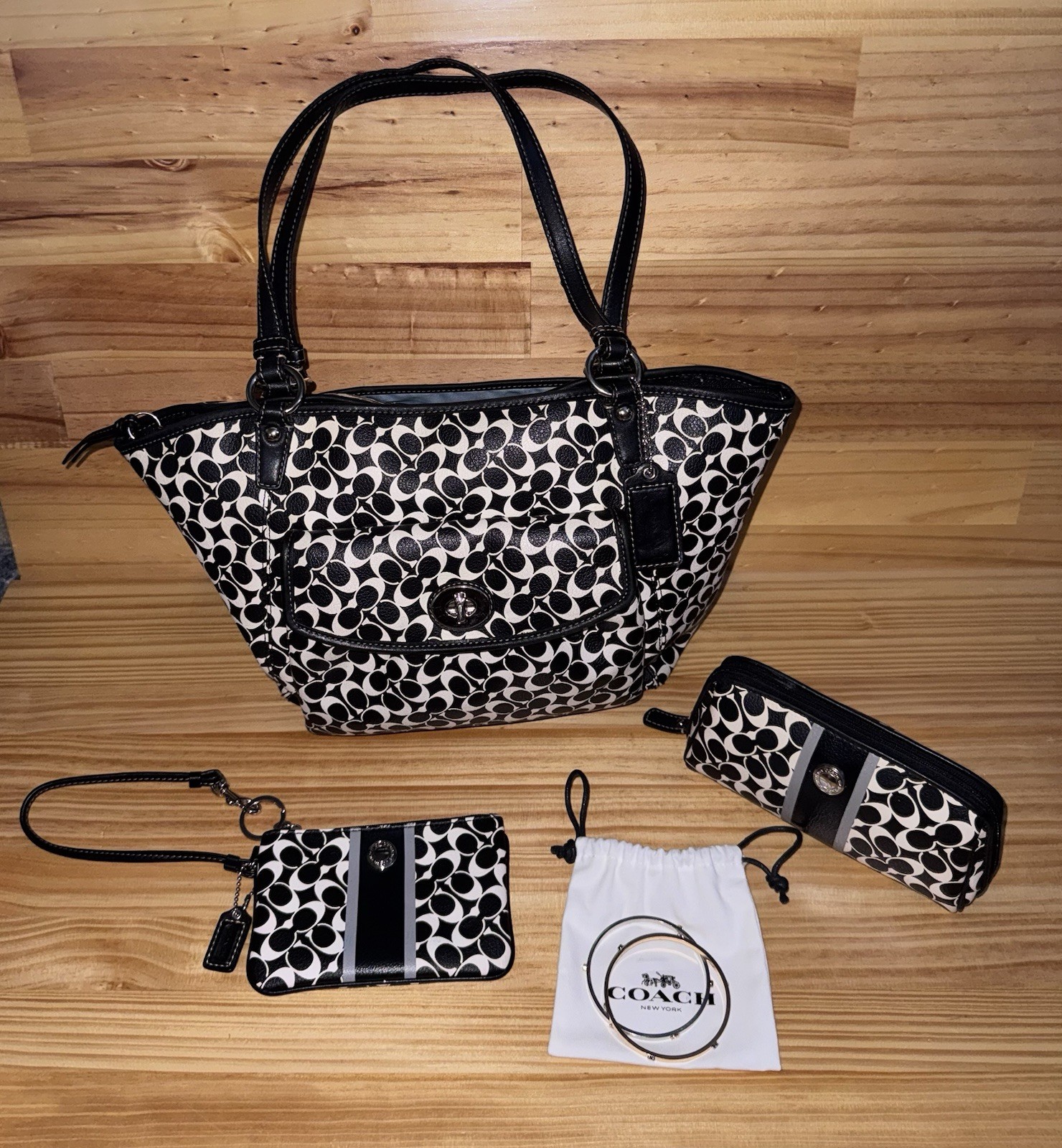 Coach Black White Signature C Tote Bag F15135 Pouch Wristlet Bracelets 4pc Lot