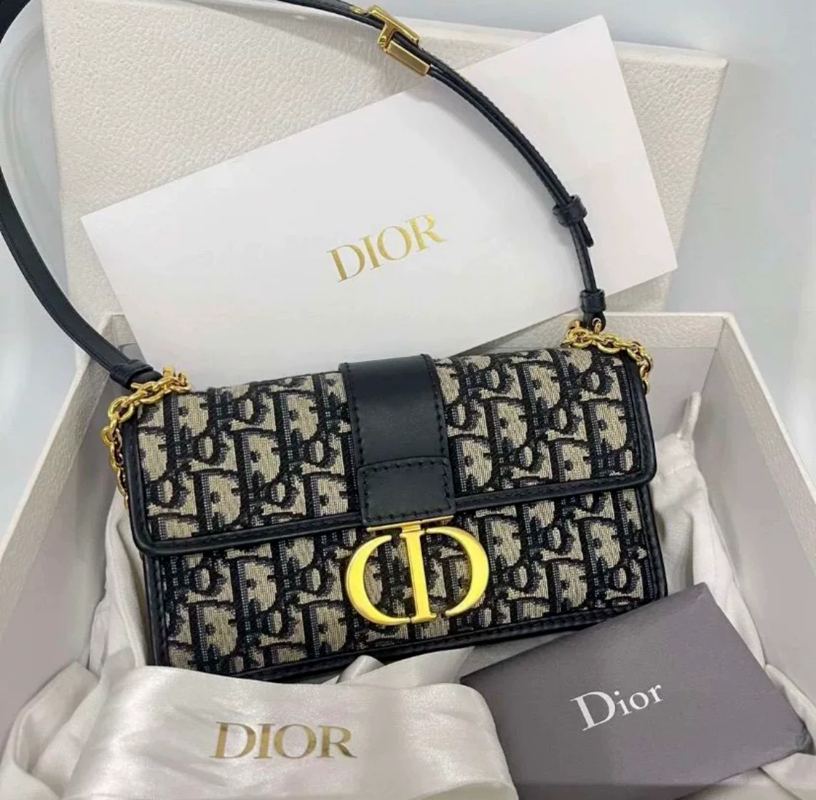 Christian Dior 30 Montaigne Chain Flap Bag