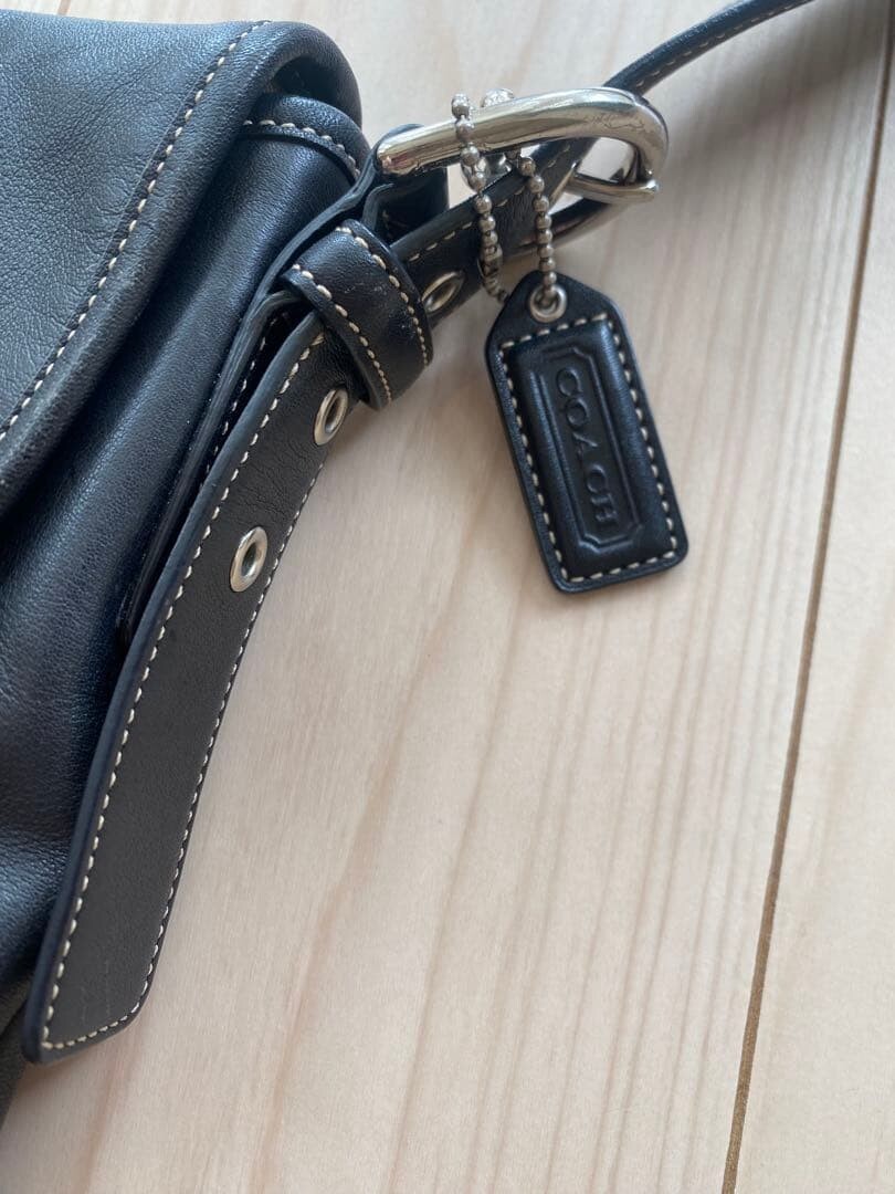 Coach Soho Black Leather Shoulder Bag Y2K Vintage Signature Silver Buckle