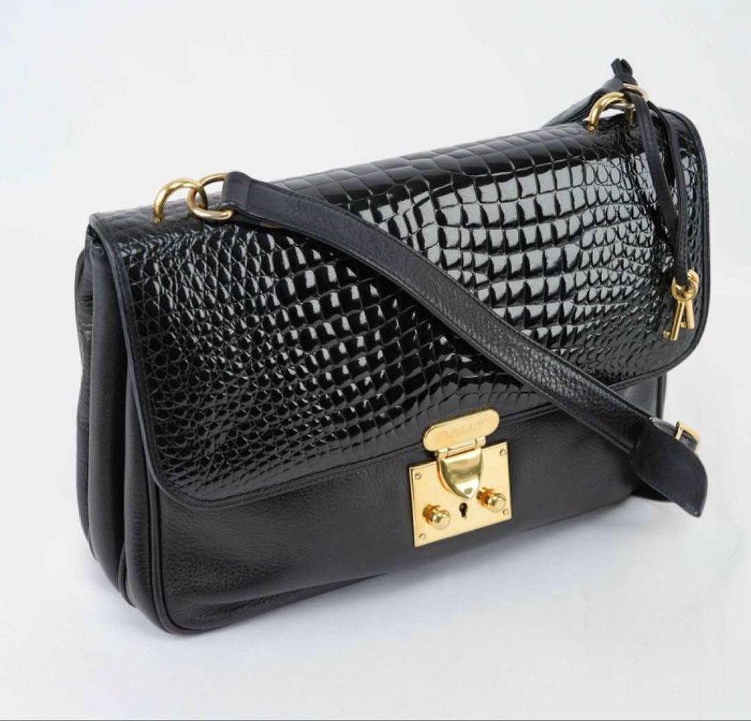 Excellent Condition BALLY Shoulder Bag Crocodile Pattern Leather Enamel with Loc