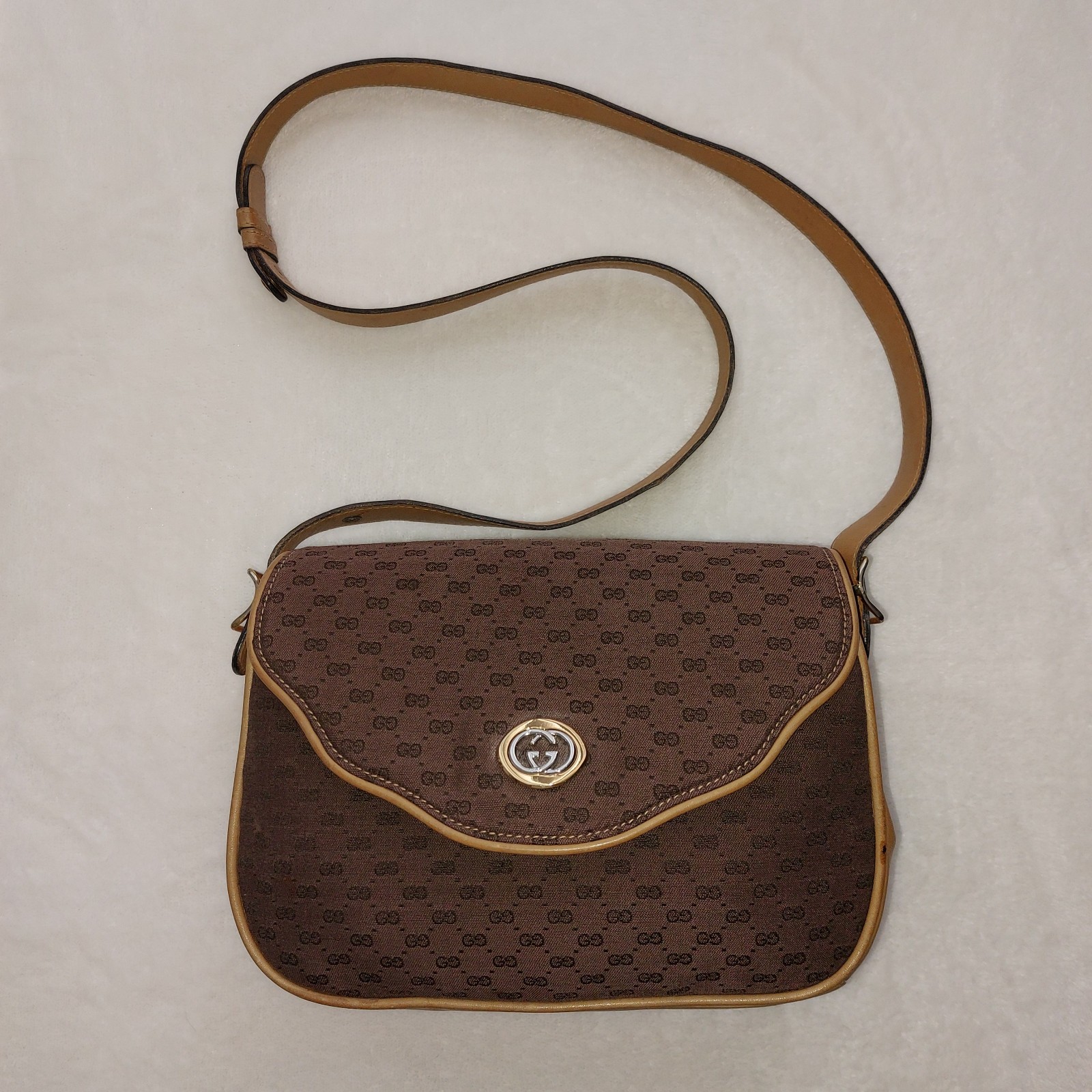 Vintage Gucci Micro GG Supreme Canvas Leather Accordion Crossbody Shoulder Bag