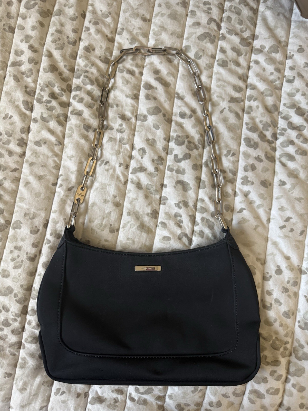 Nine West Black Crescent Shoulder Bag Silver Chain Detachable Strap Red Lining