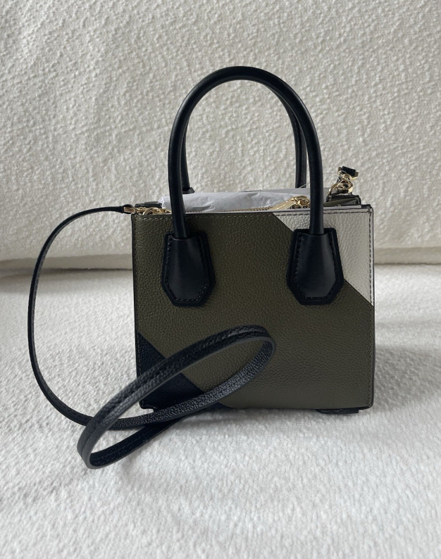 NWT Michael Kors Mercer Medium Messenger Crossbody Leath Bag in Olive Green
