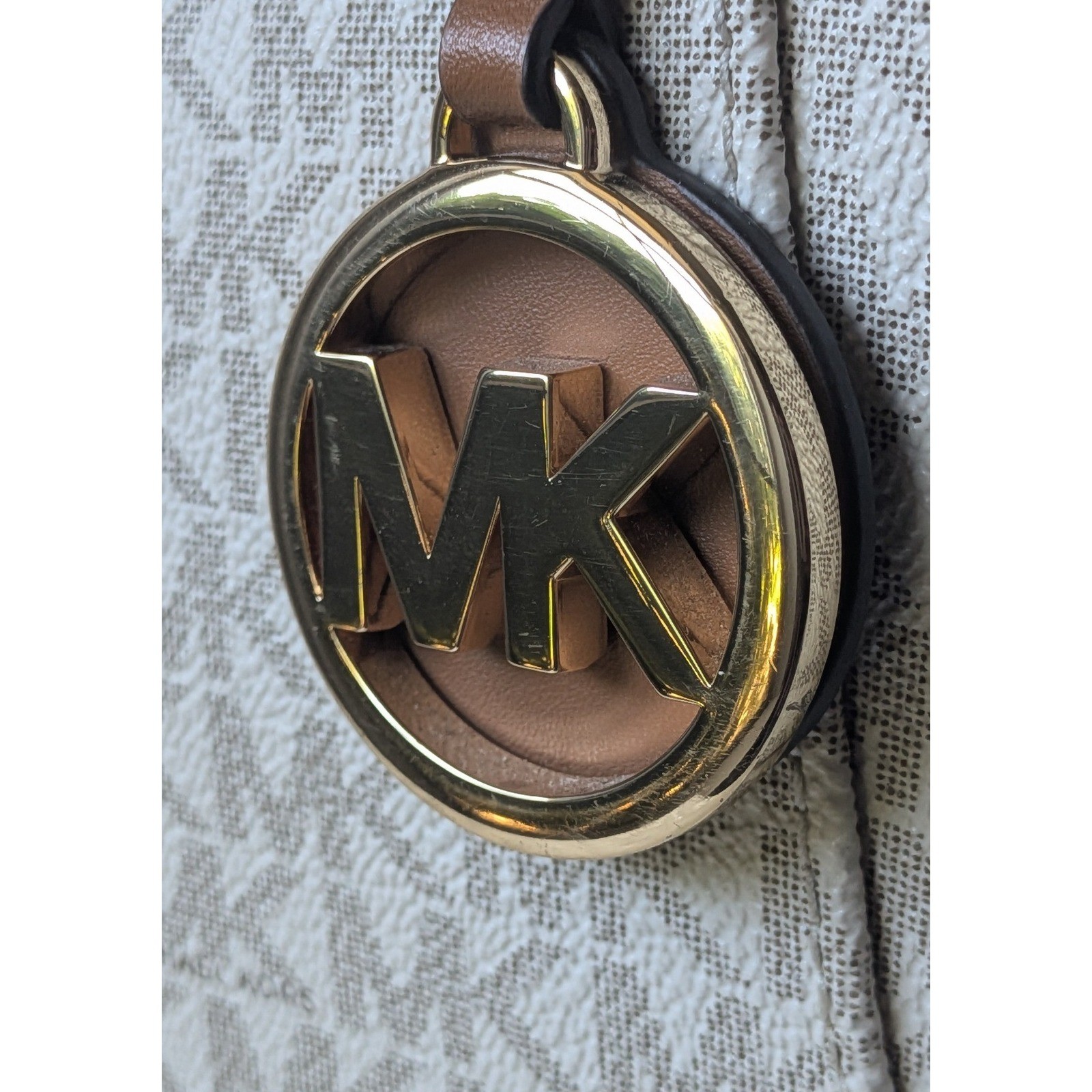 Michael Kors Charlotte Tote Signature Women’s Jetset Vanilla Acorn Golden Logo