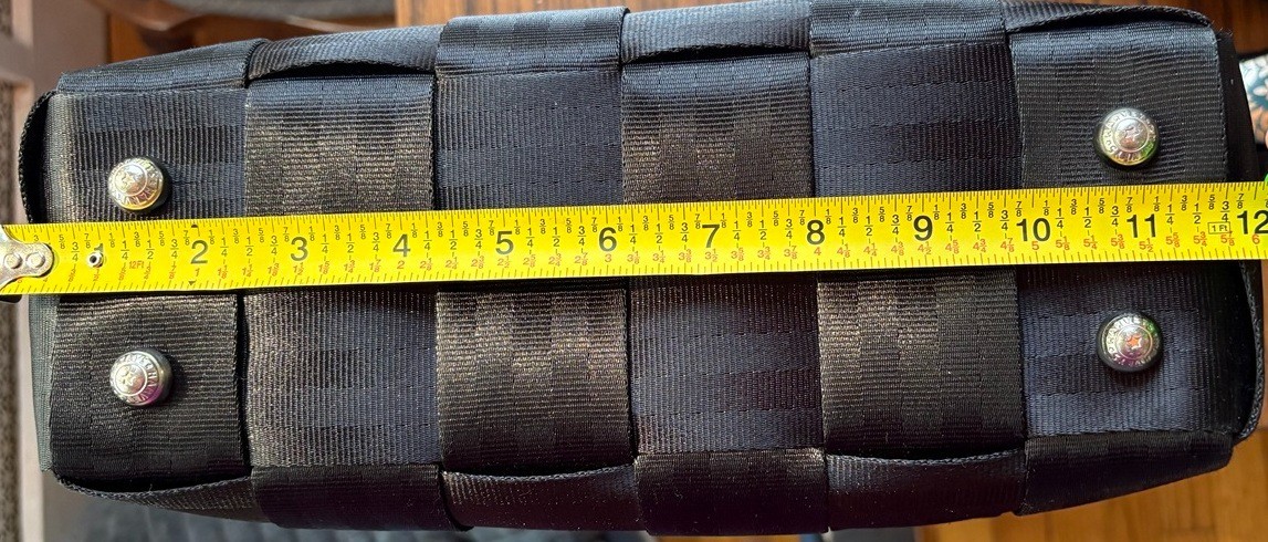 🌹NEVER USED! Harvey’s Original Seatbelt Bag BLACK